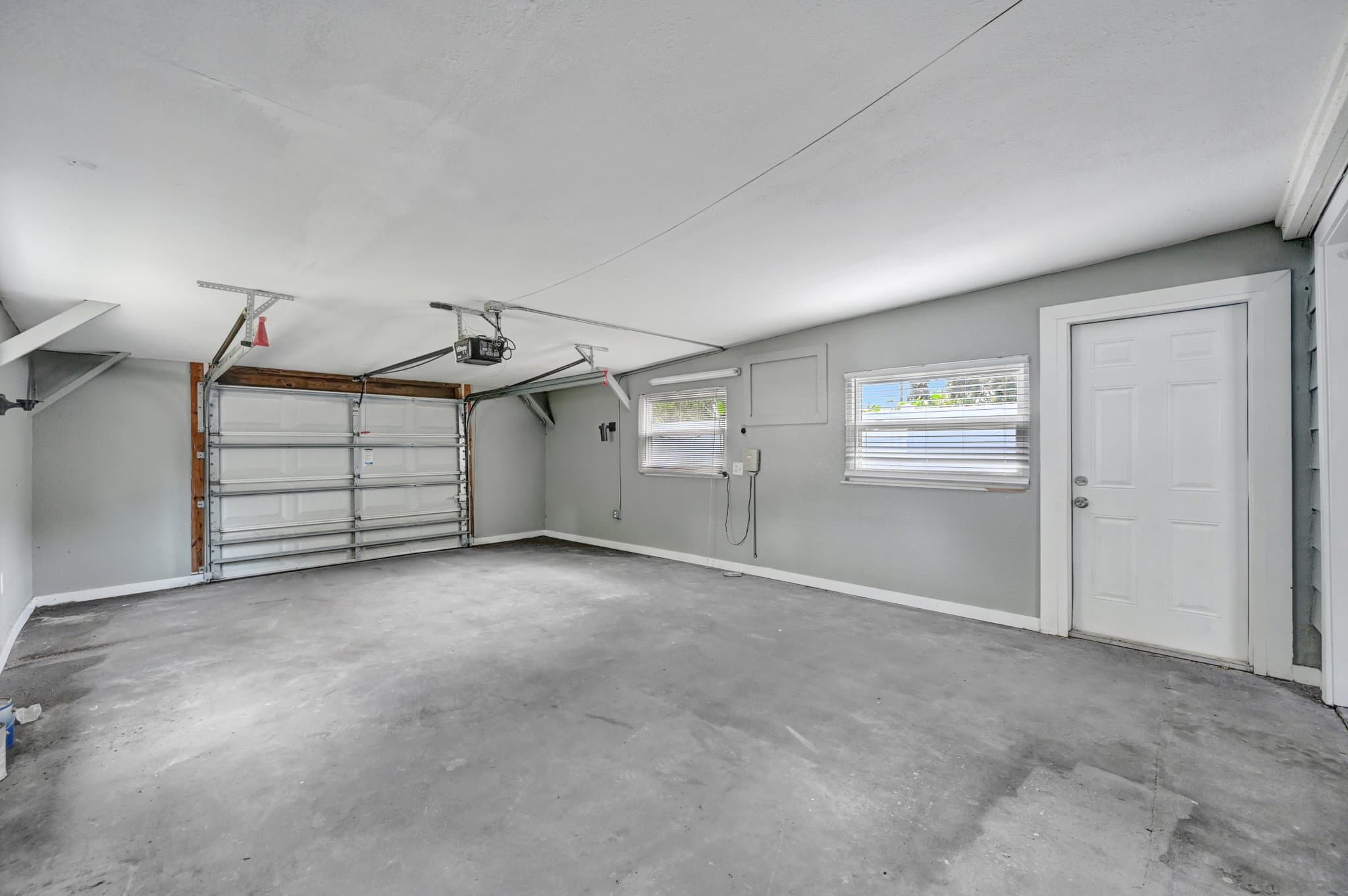 St Petersburg House: 446 37th Ave NE