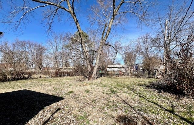 Rogers House: 1405 N Margaret Place