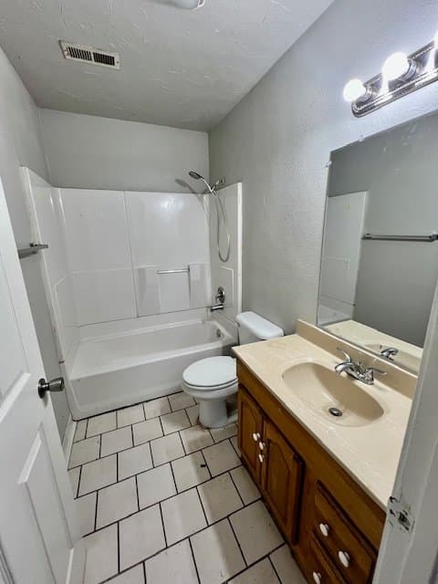 Rogers House: 1405 N Margaret Place