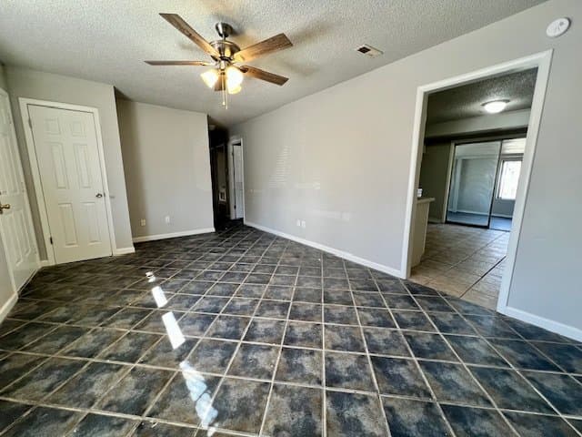 Rogers House: 1405 N Margaret Place