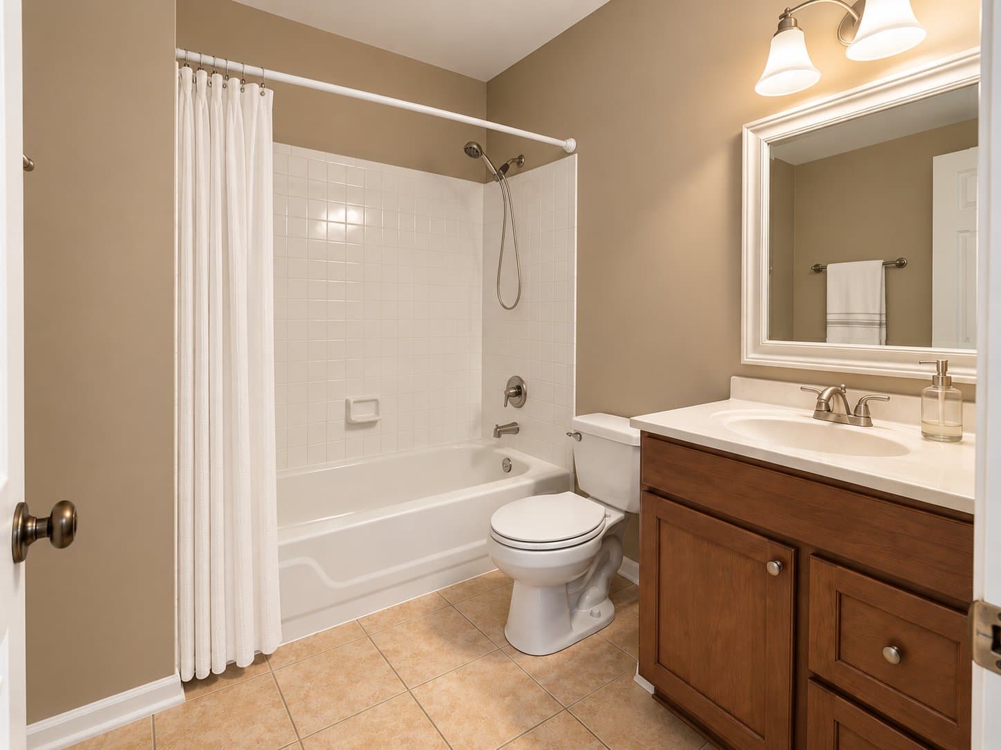 Naperville Townhome: 2710 Loveland Avenue