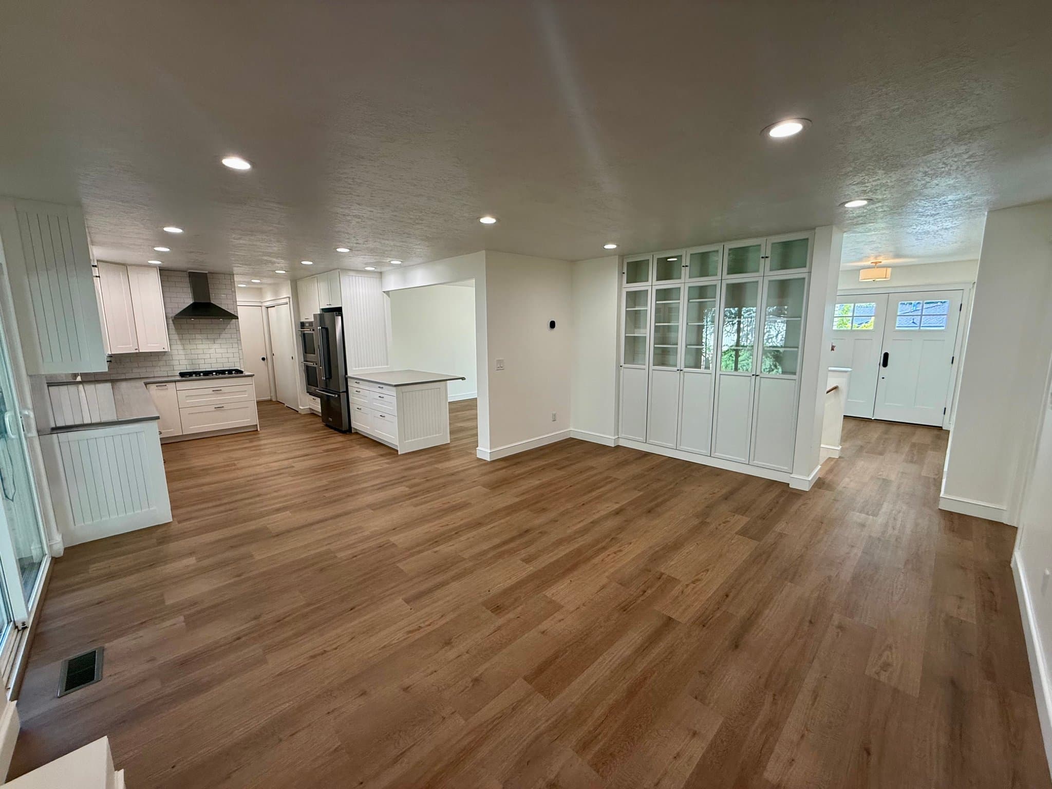 Sandy House: 8489 S Sun Valley Dr