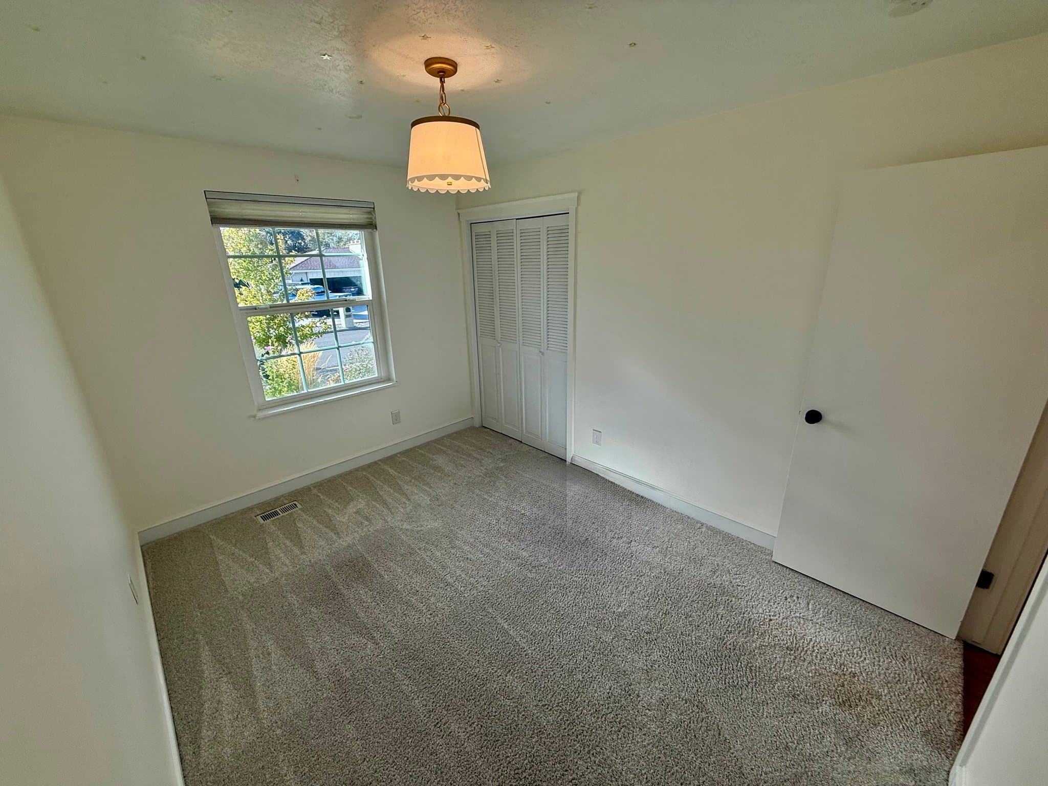 Sandy House: 8489 S Sun Valley Dr