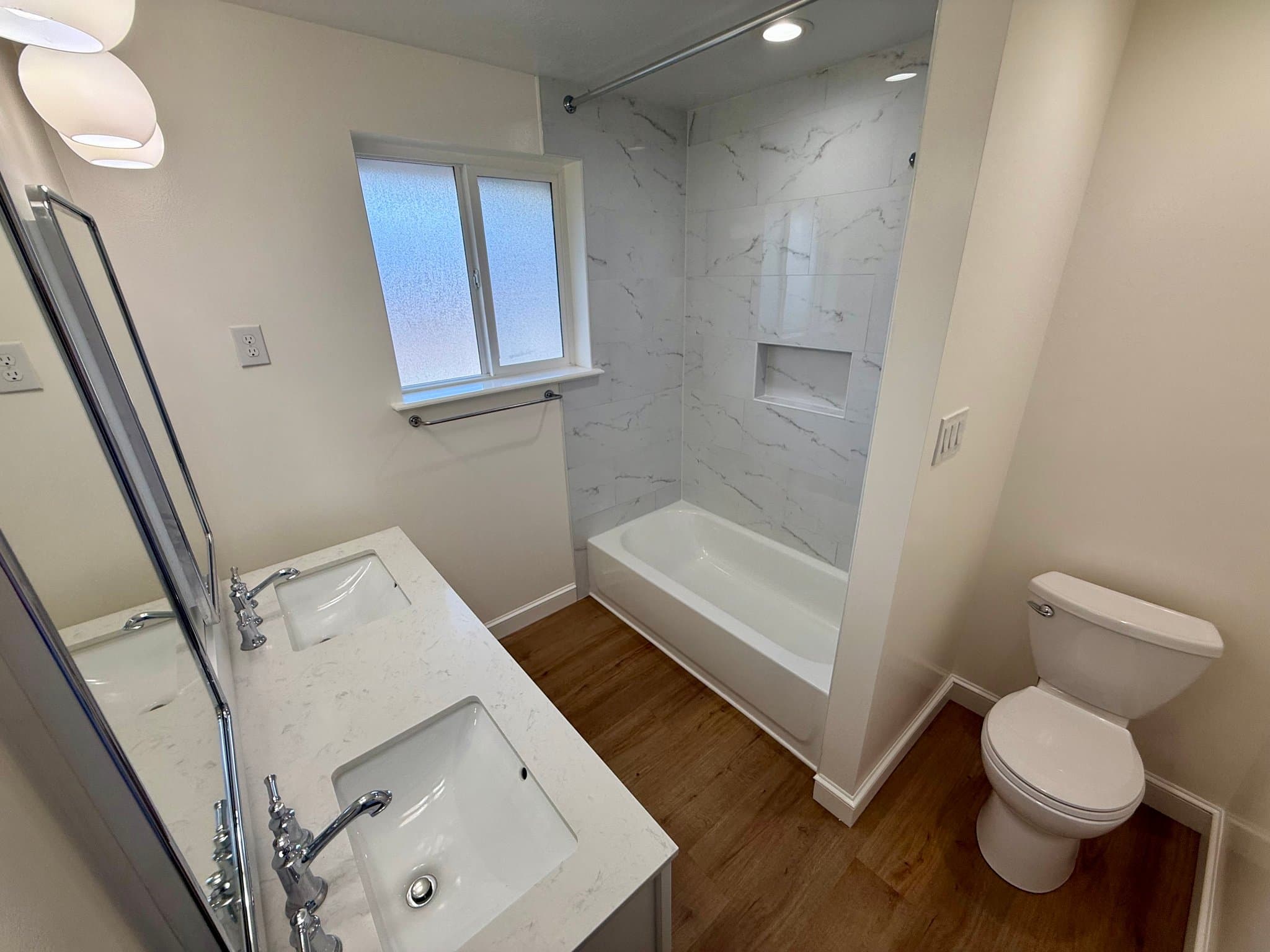 Sandy House: 8489 S Sun Valley Dr