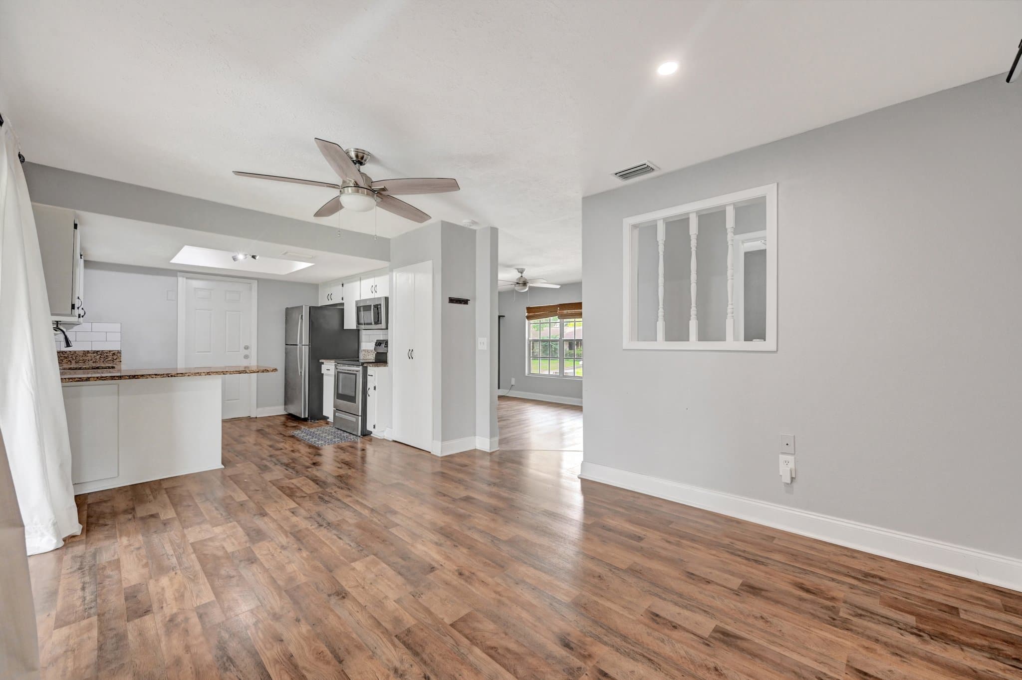 Seffner House: 1234 Oak Valley Dr