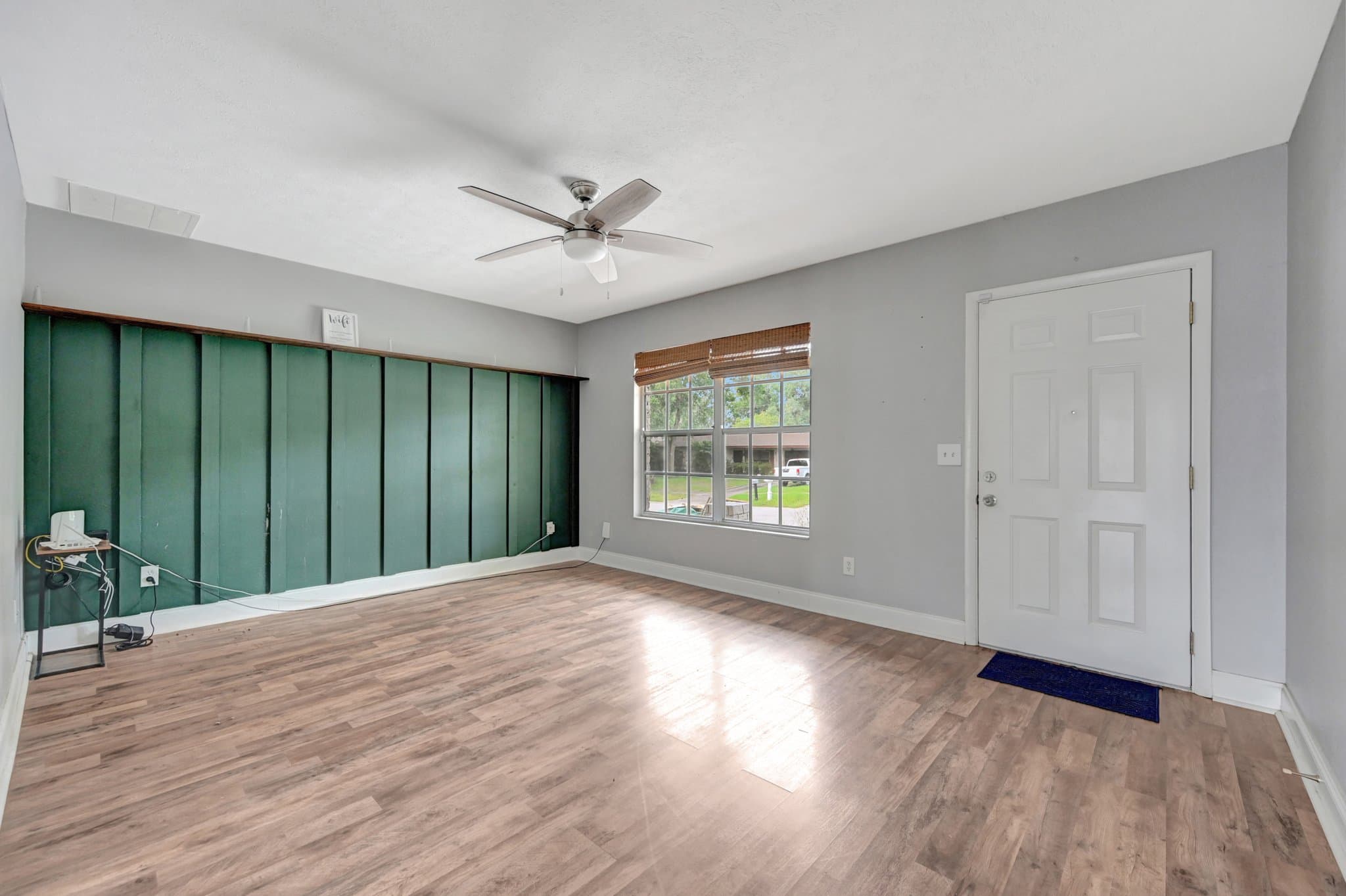 Seffner House: 1234 Oak Valley Dr