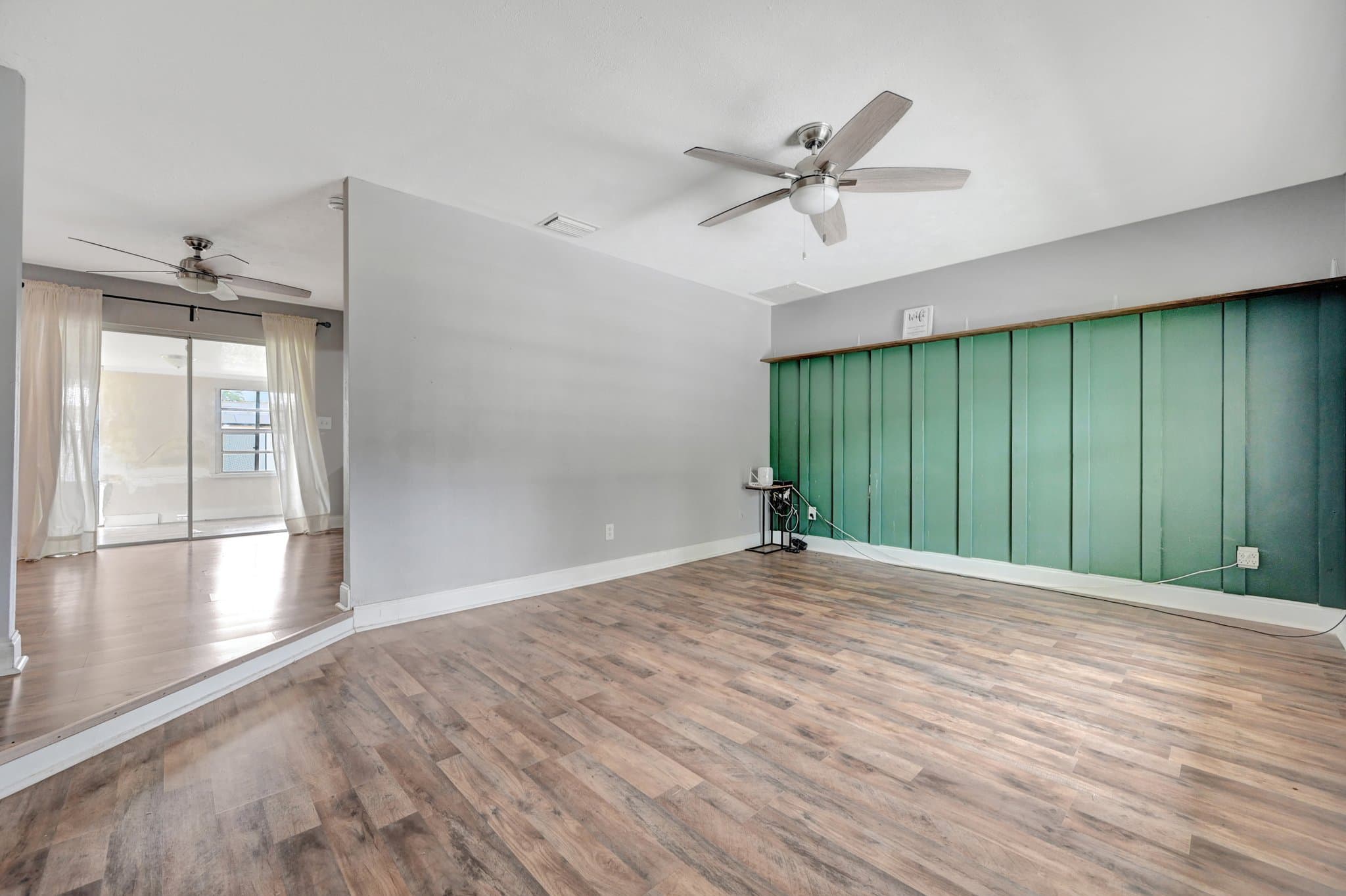 Seffner House: 1234 Oak Valley Dr