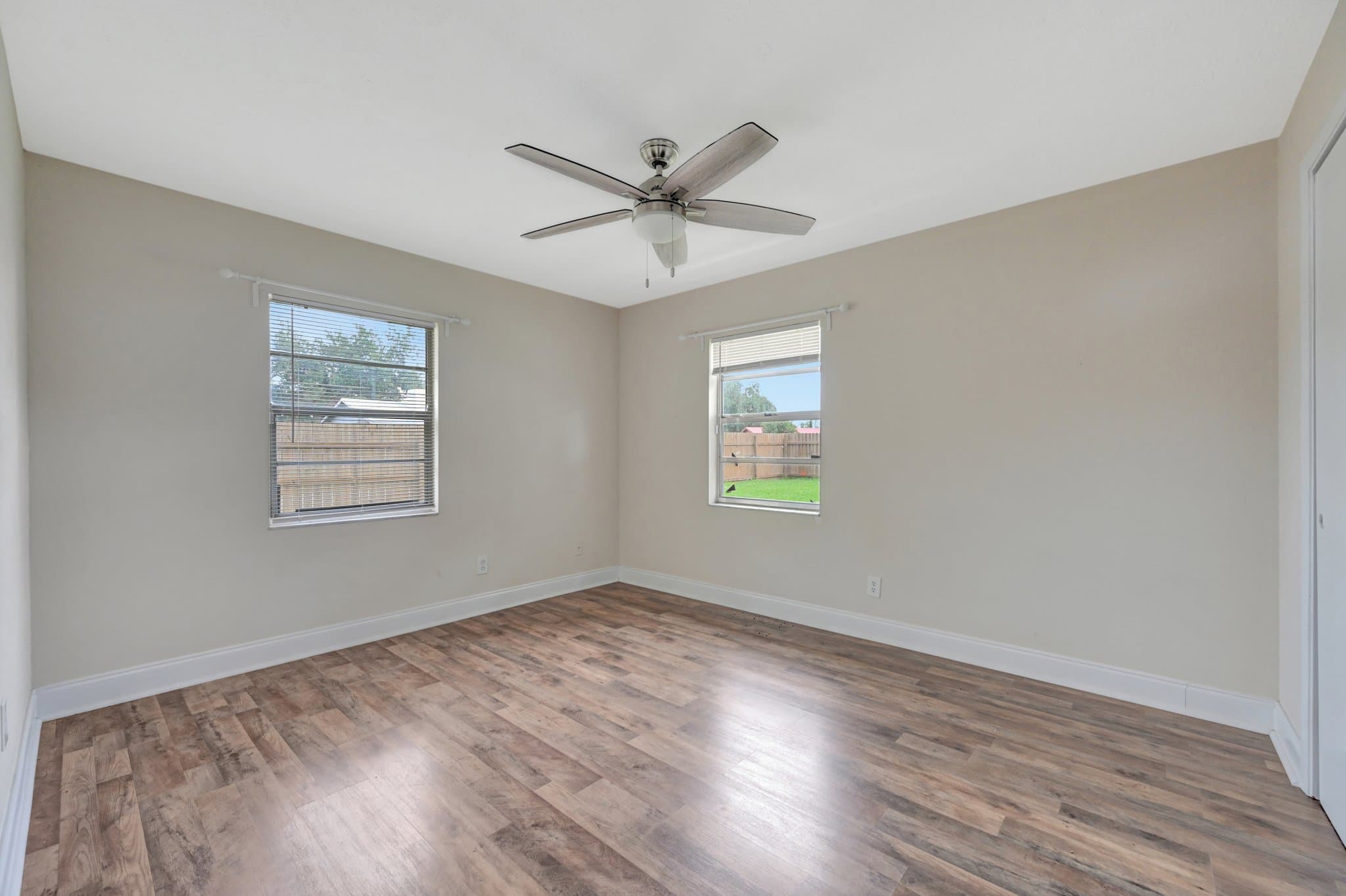 Seffner House: 1234 Oak Valley Dr