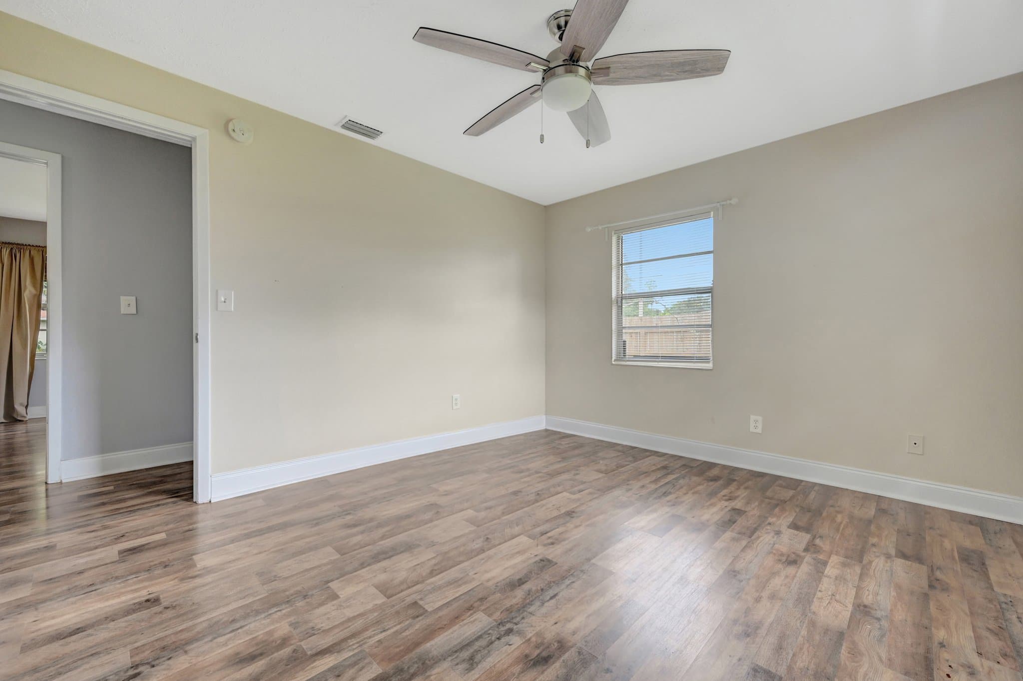 Seffner House: 1234 Oak Valley Dr