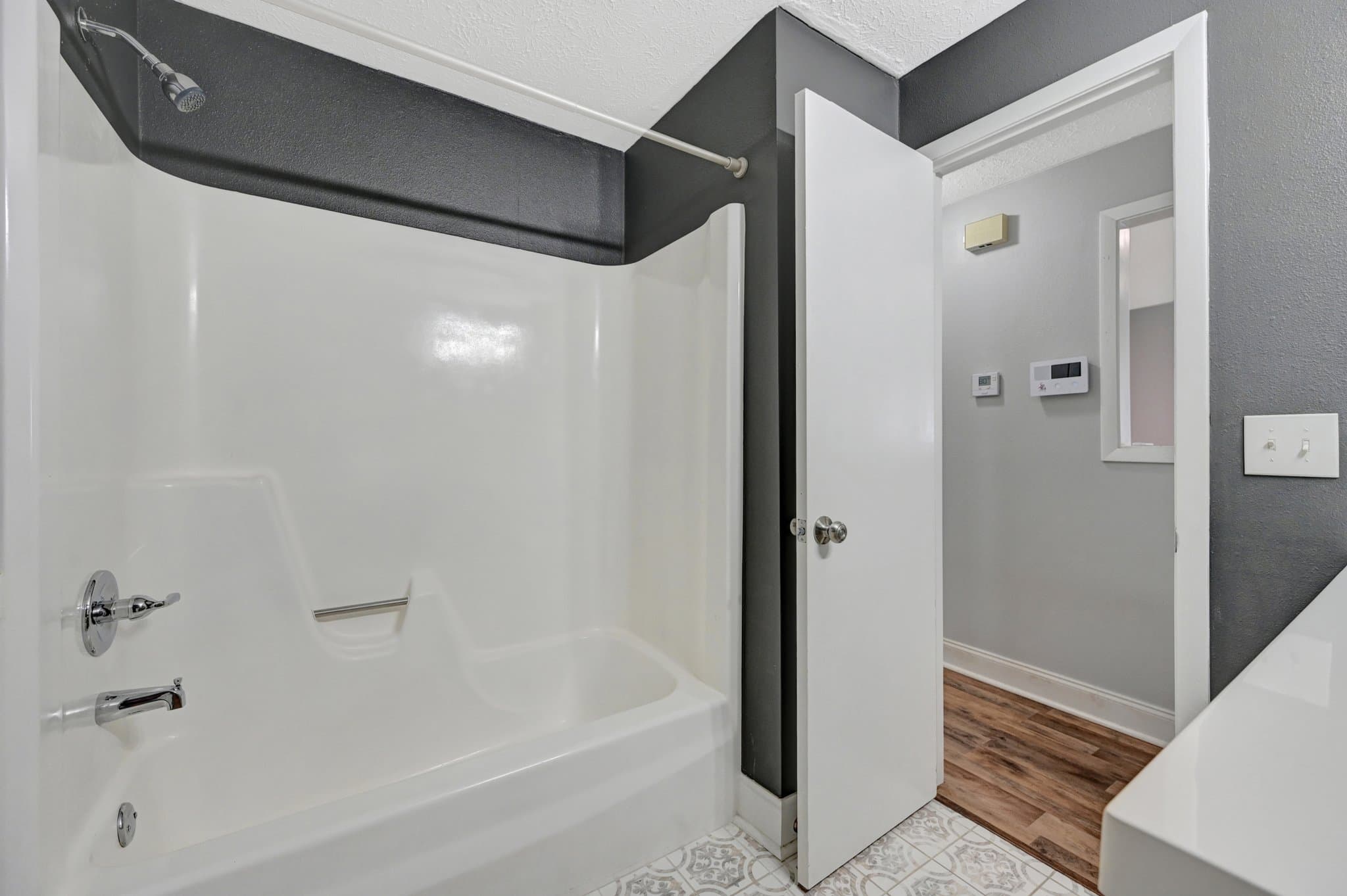 Seffner House: 1234 Oak Valley Dr