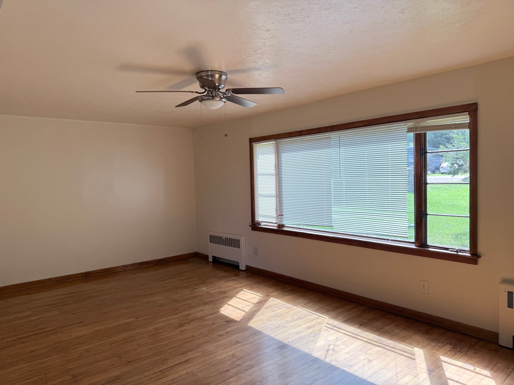 Clintonville House: N10652 Lakeshore Dr