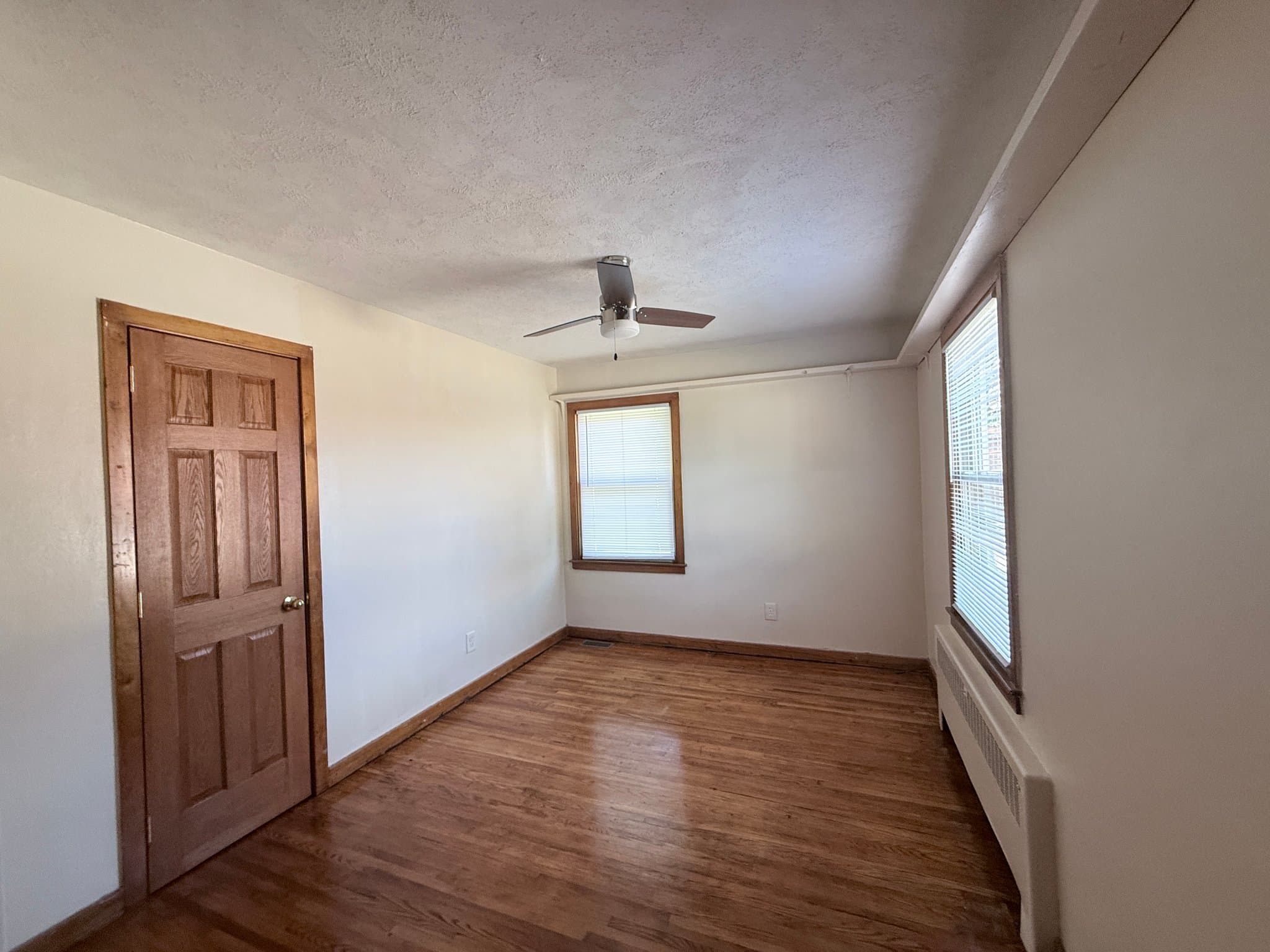 Clintonville House: N10652 Lakeshore Dr