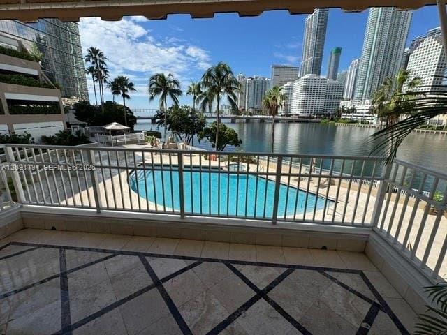 Miami Condo: 701 Brickell Key Blvd