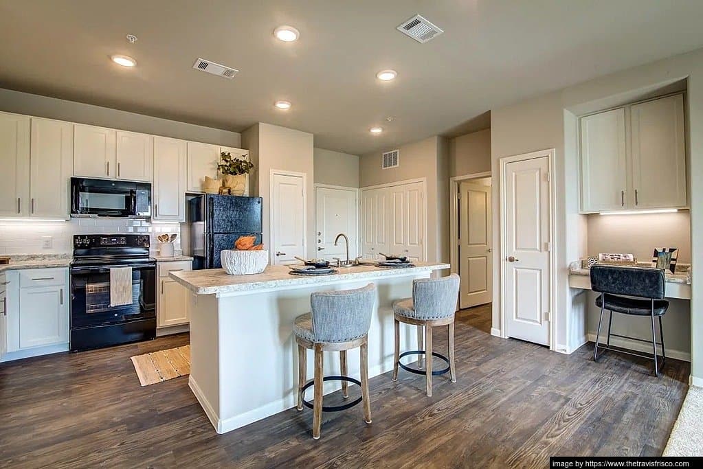 Frisco Apartment: 900 Gordon Heights Ln