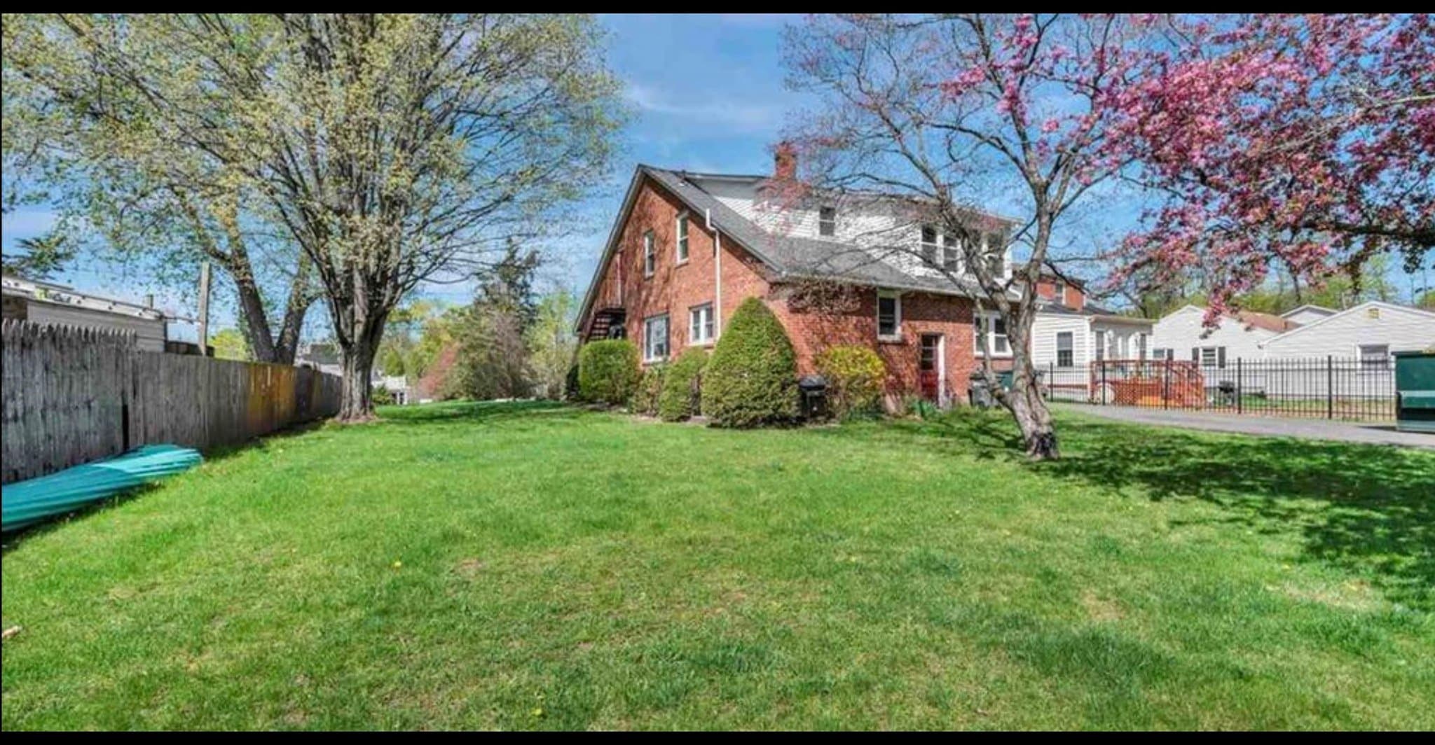 Manchester Multiplex: 14 Ridgefield st