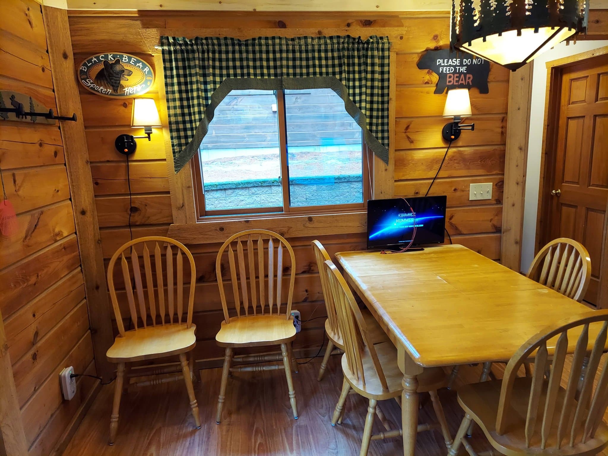 Warrens House: 912 Paddle Boat ct