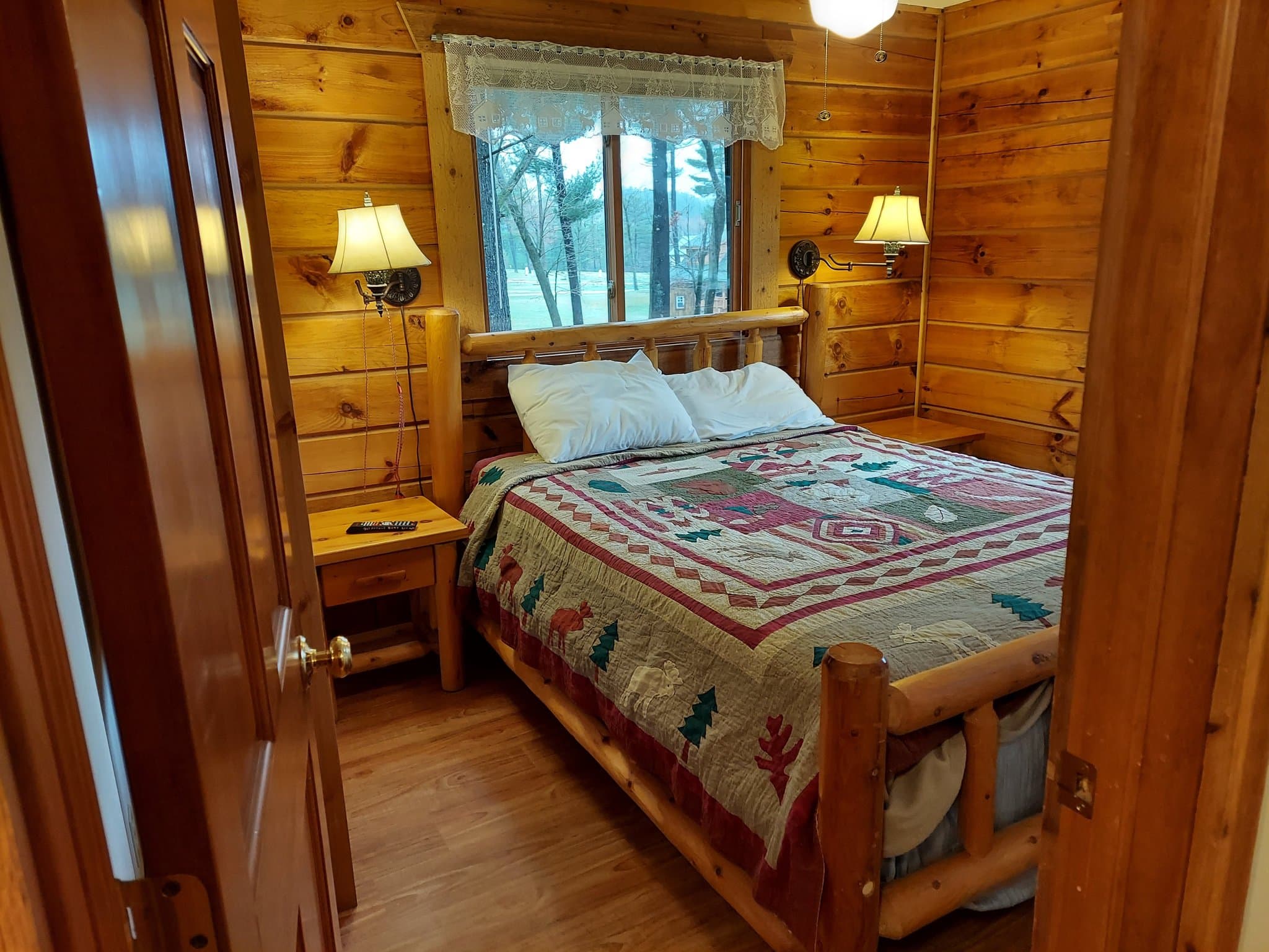 Warrens House: 912 Paddle Boat ct