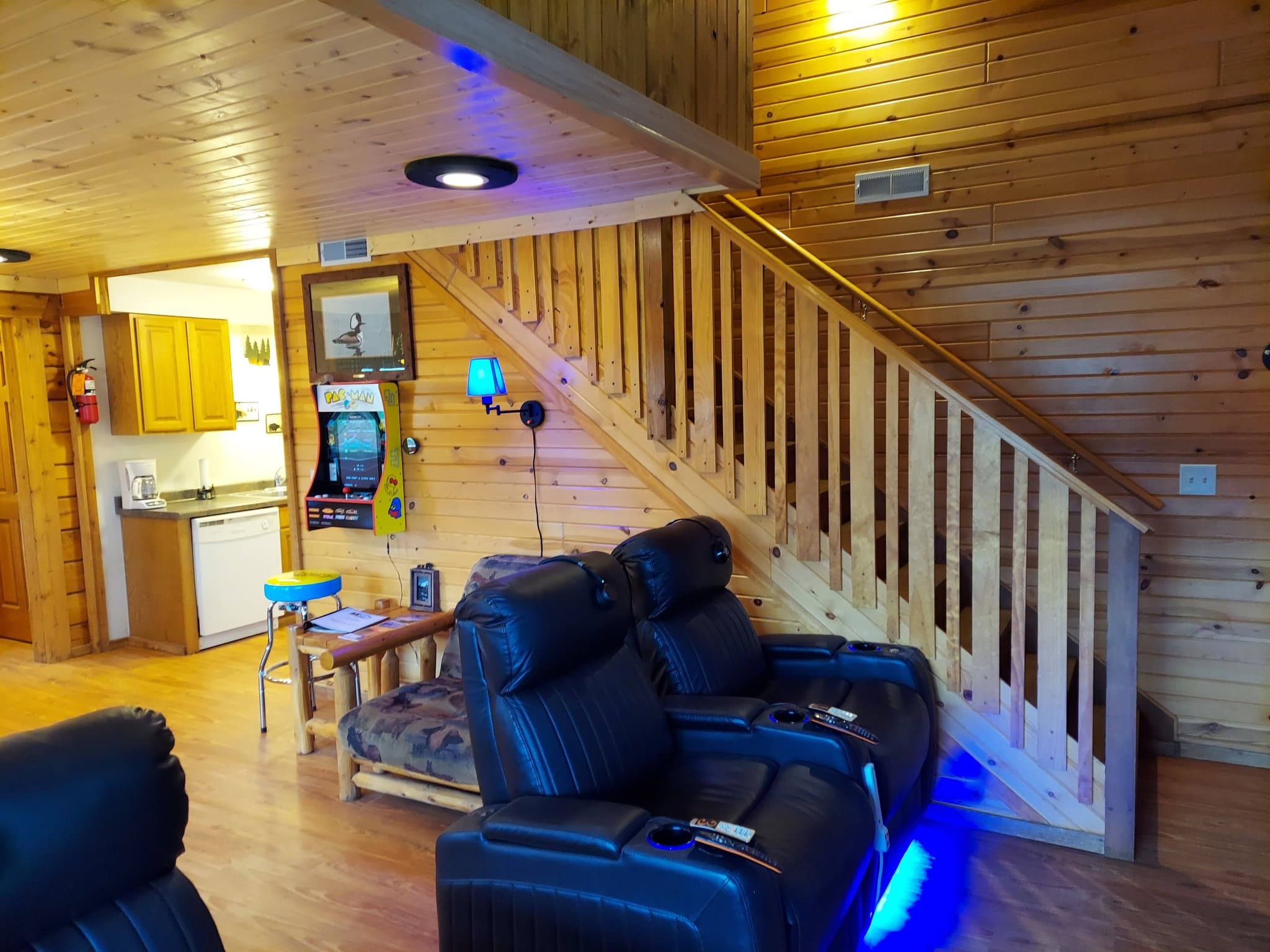 Warrens House: 912 Paddle Boat ct