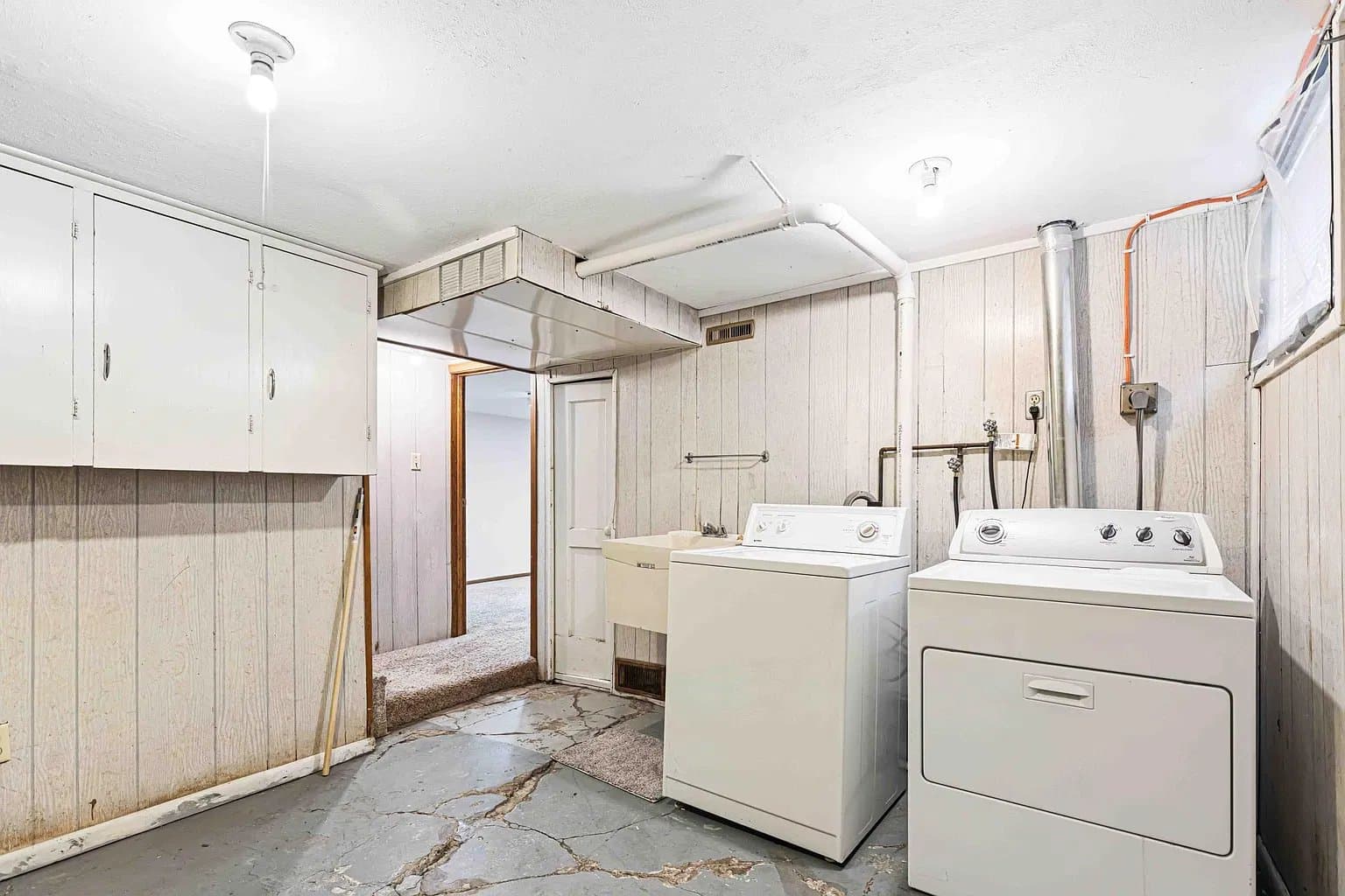 Fargo House: 1513 11th St N