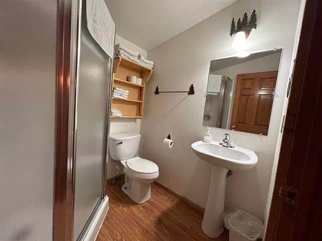 Warrens House: 912 Paddle Boat ct