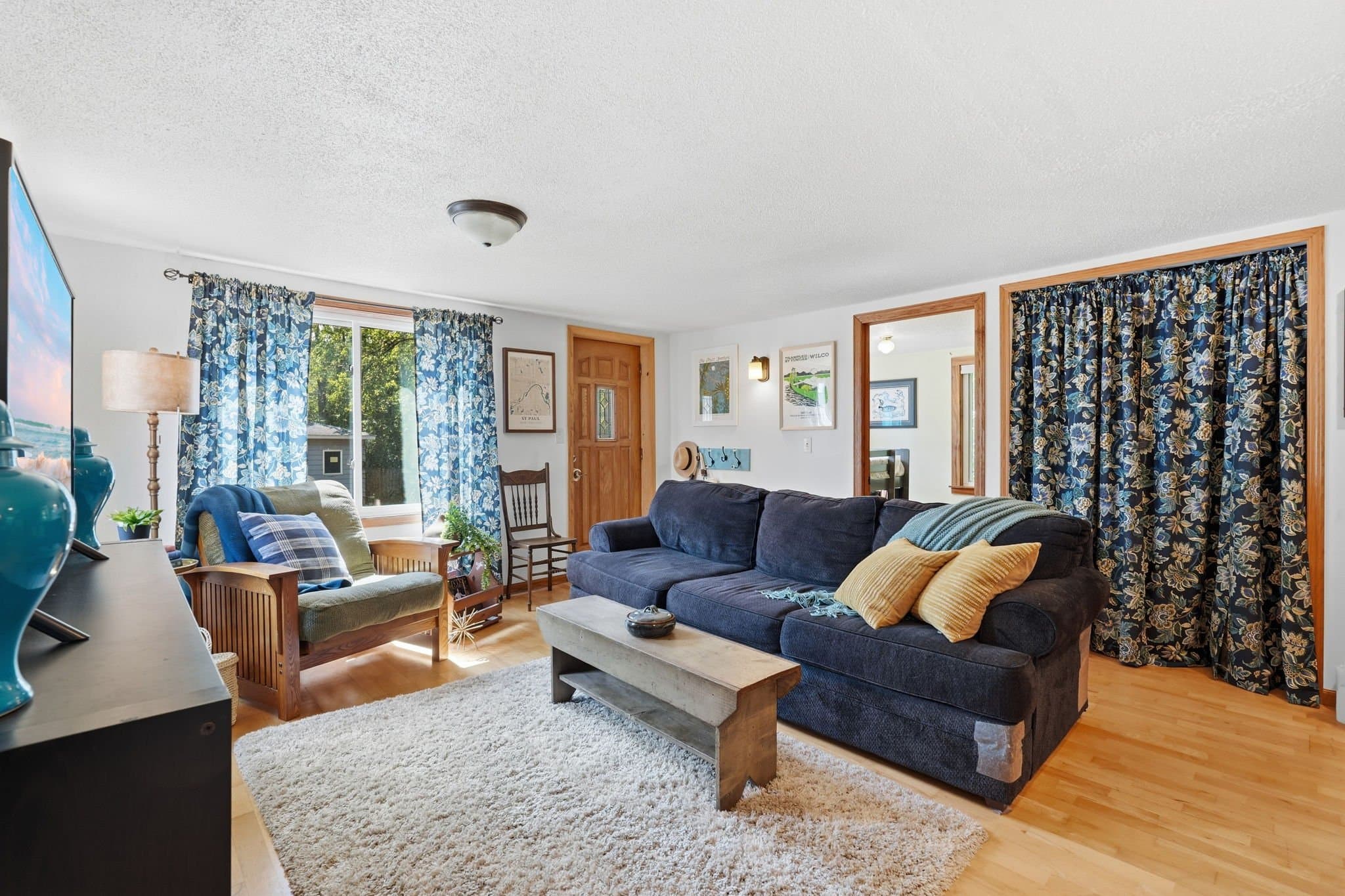 Lakeland House: 16838 Upper 19th St S