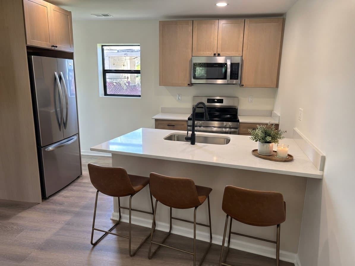 Farmington Apartment: 22013 Springbrook Ave