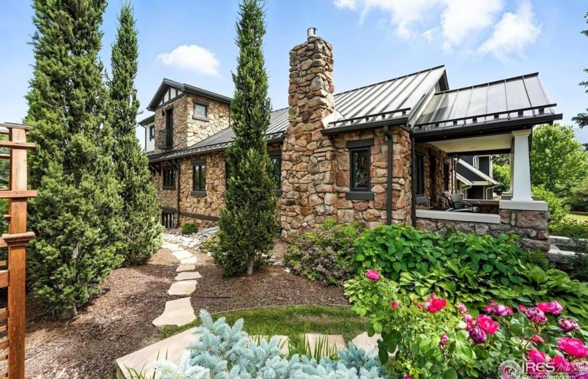 Boulder House: 2958 6th St