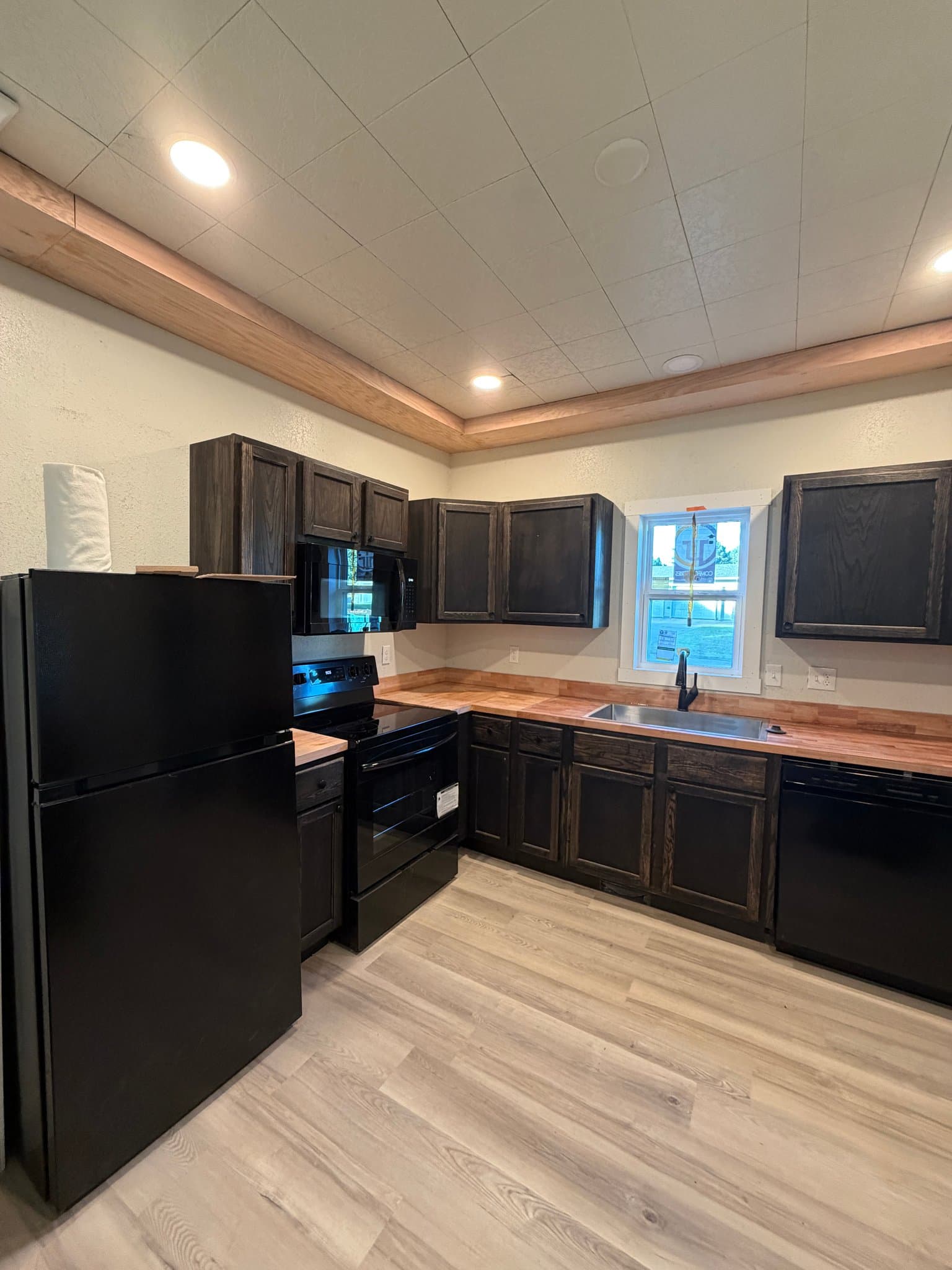 Bloomfield House: 110 N 1st St