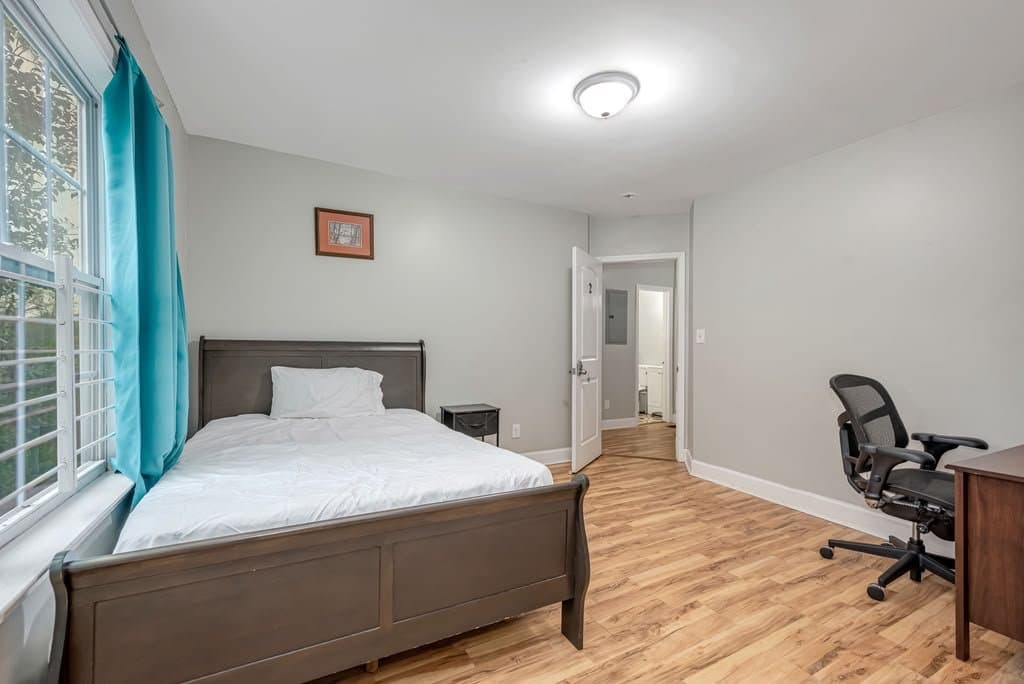 Atlanta Single Room: 761 Kennolia Dr SW