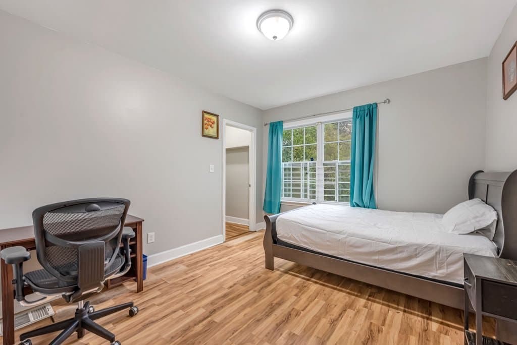 Atlanta Single Room: 761 Kennolia Dr SW