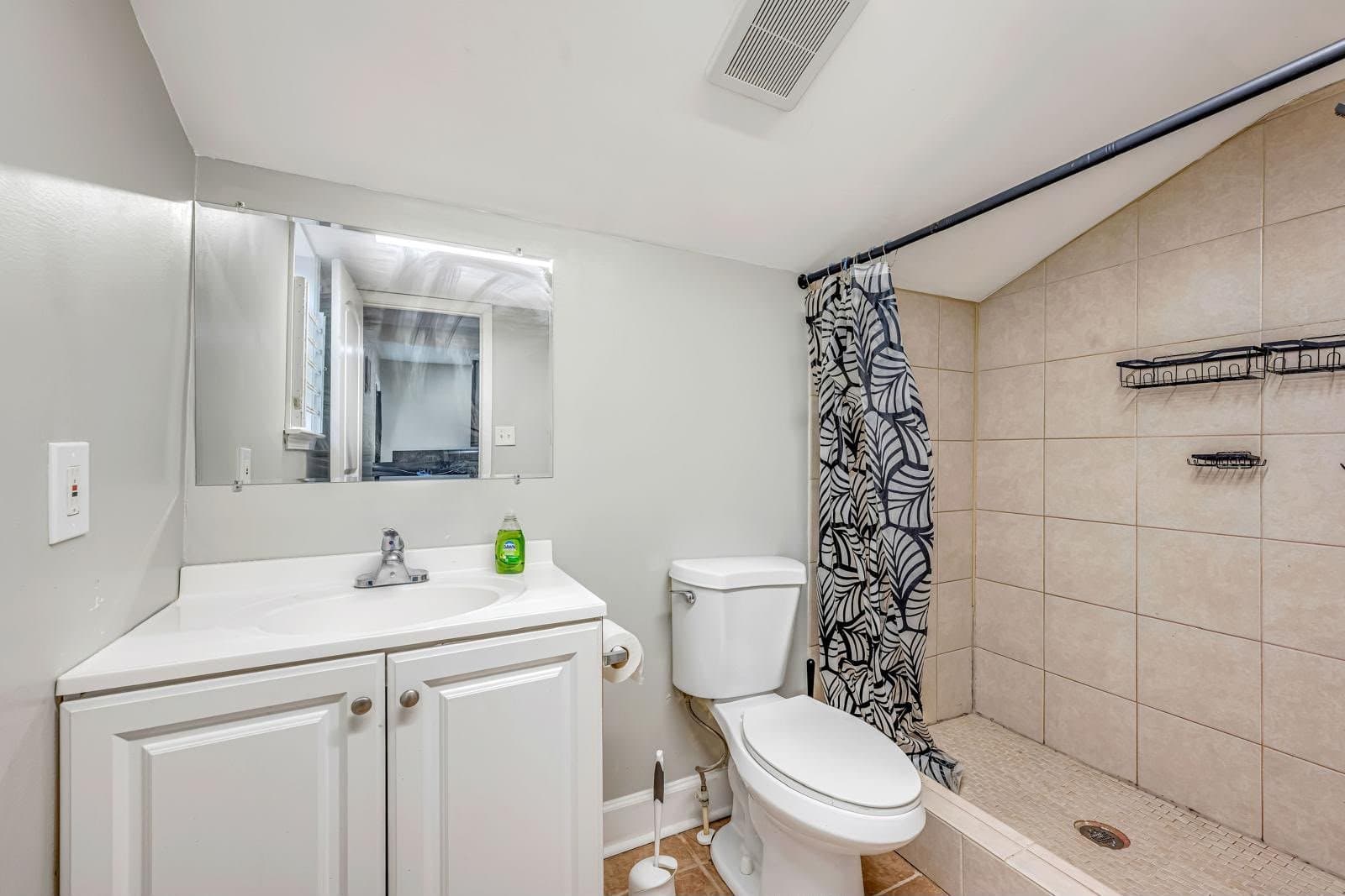 Atlanta Single Room: 761 Kennolia Dr SW