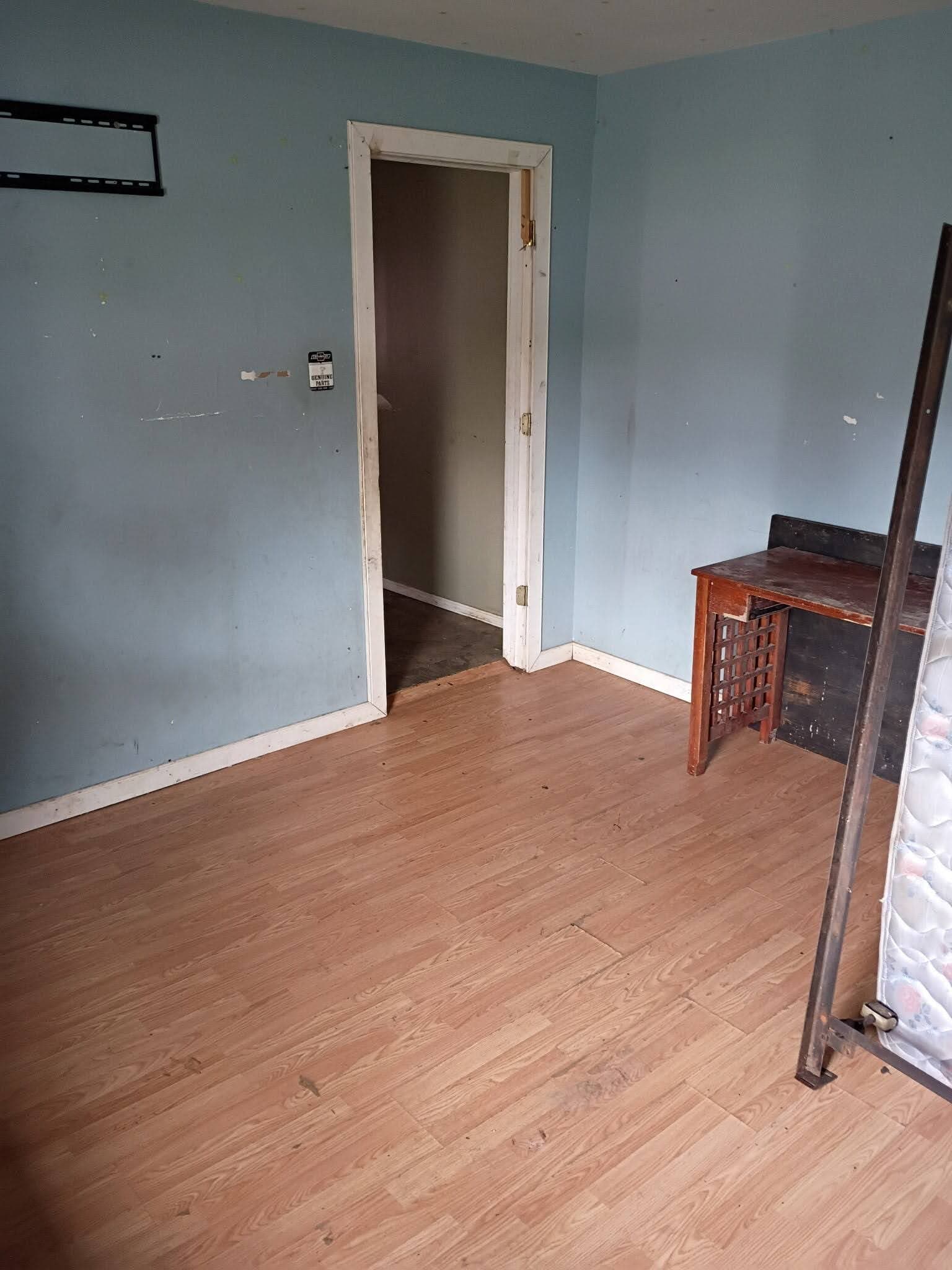 Marion House: 1517 S Branson St Marion IN 46953