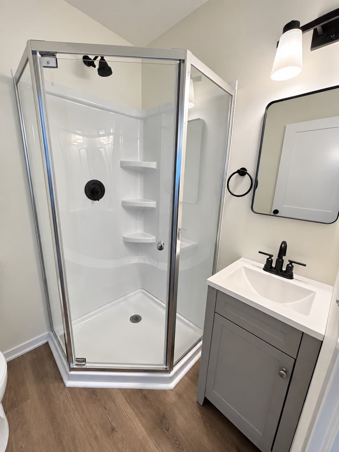 Farmington Apartment: 22013 Springbrook Ave