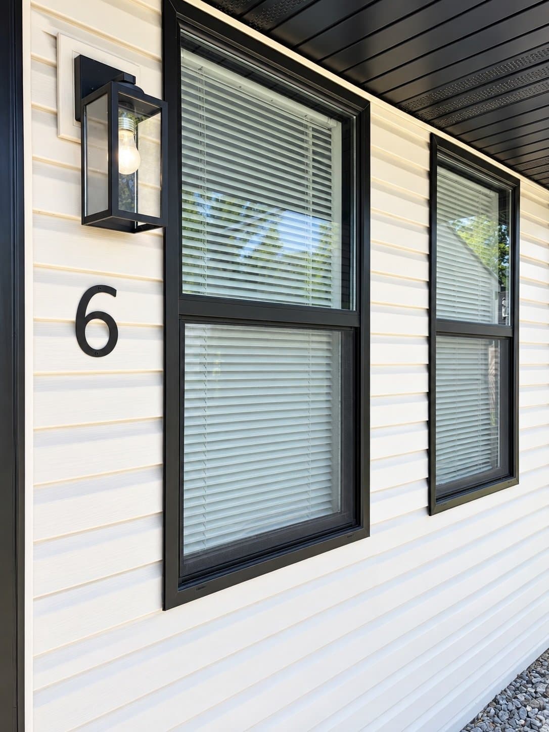 Farmington Apartment: 22013 Springbrook Ave
