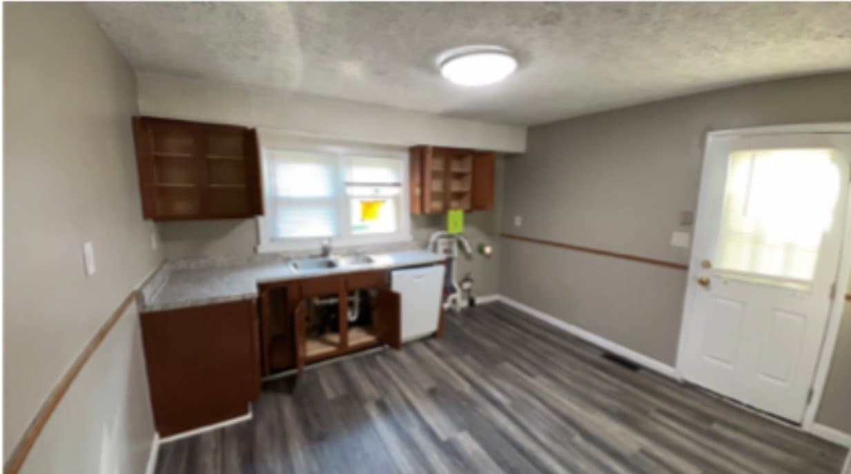 Middletown House: 3117 Finley St