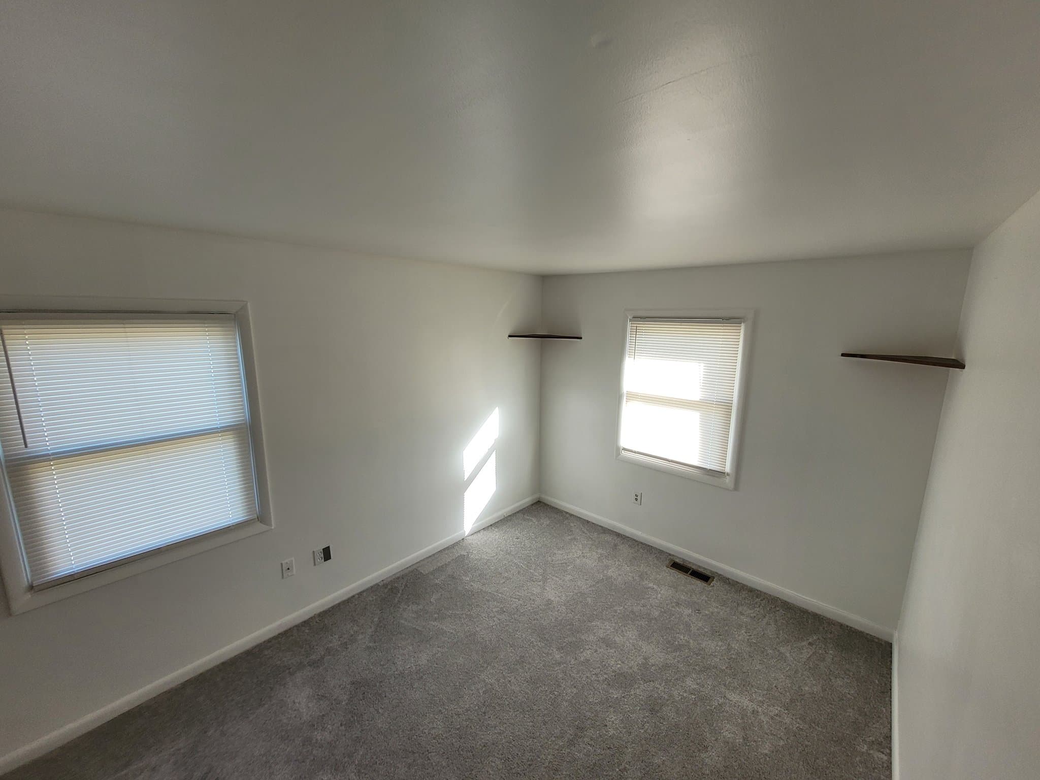 Linthicum Heights Townhome: 305 Music Ln
