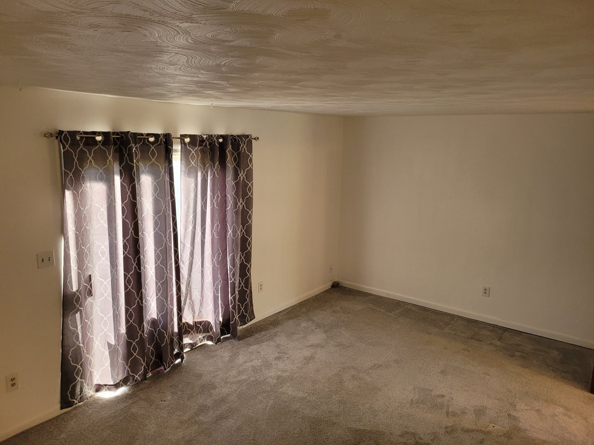 Linthicum Heights Townhome: 305 Music Ln