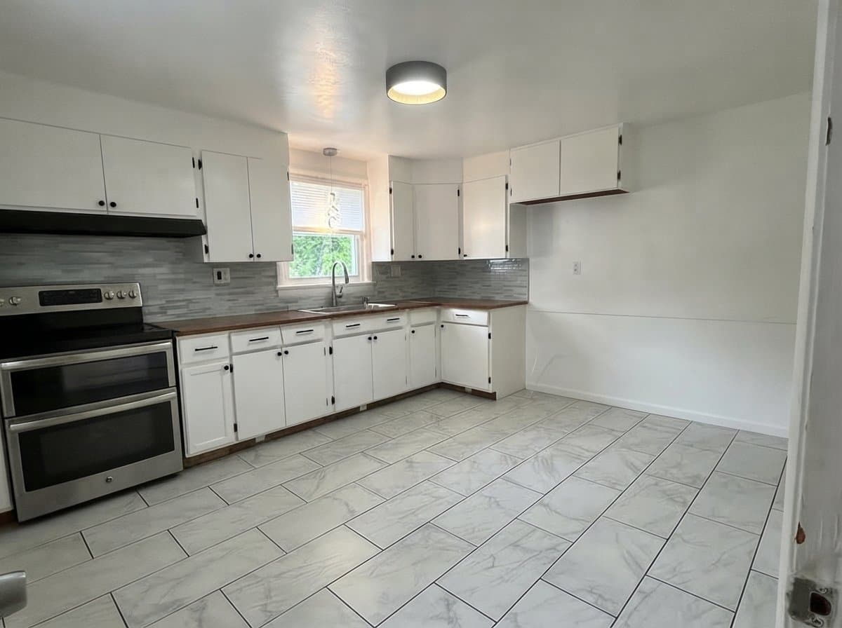 Sprinfield House: 90 Greaney St