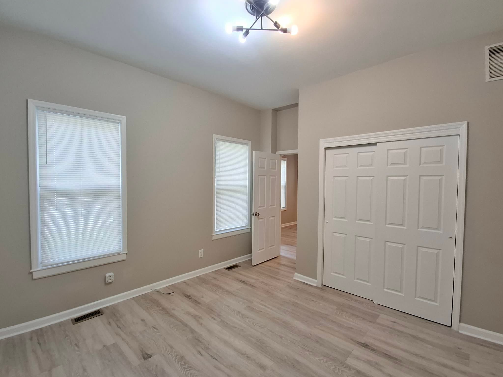 Sayreville Apartment: 60 Main St