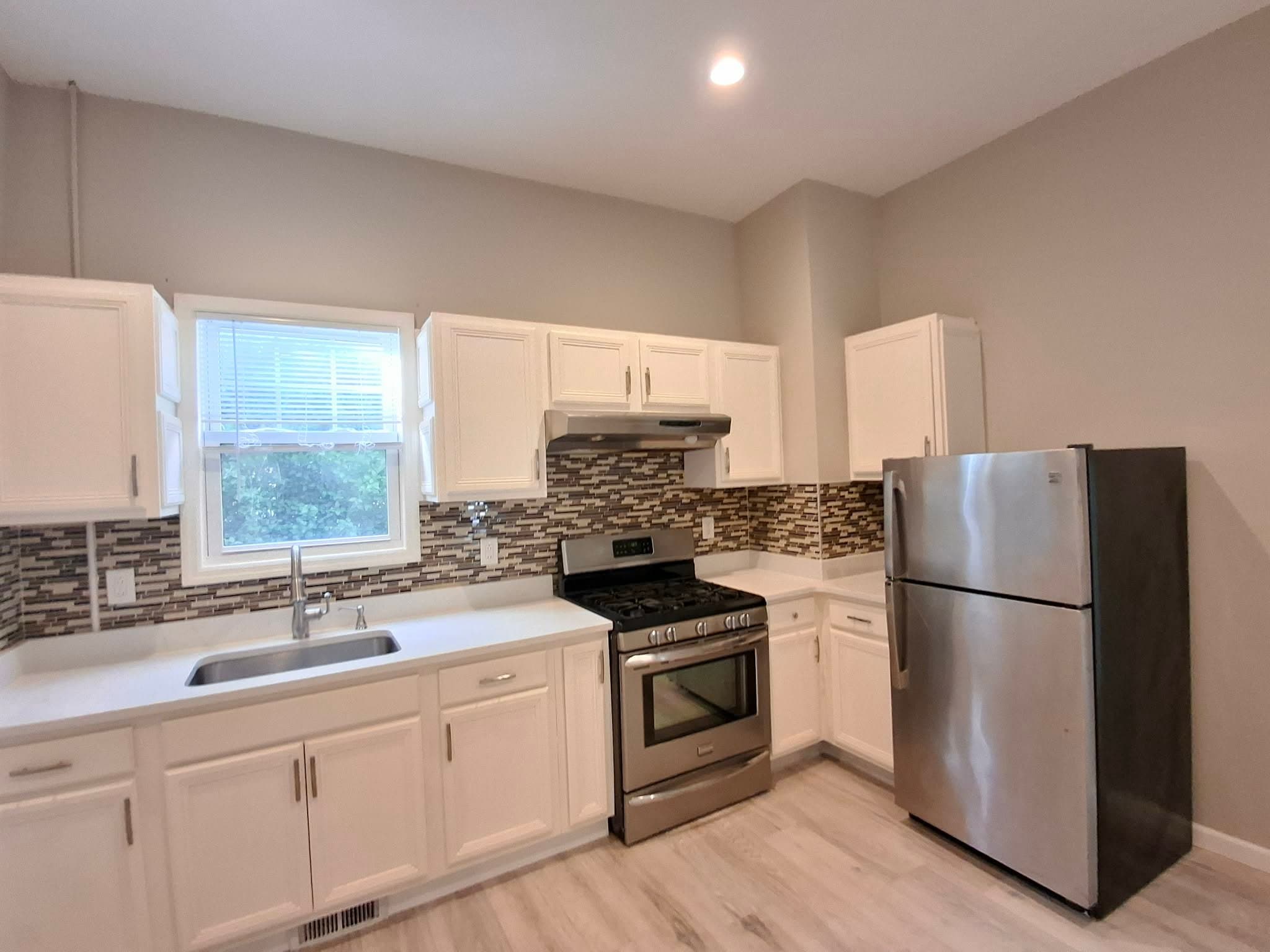 Sayreville Apartment: 60 Main St