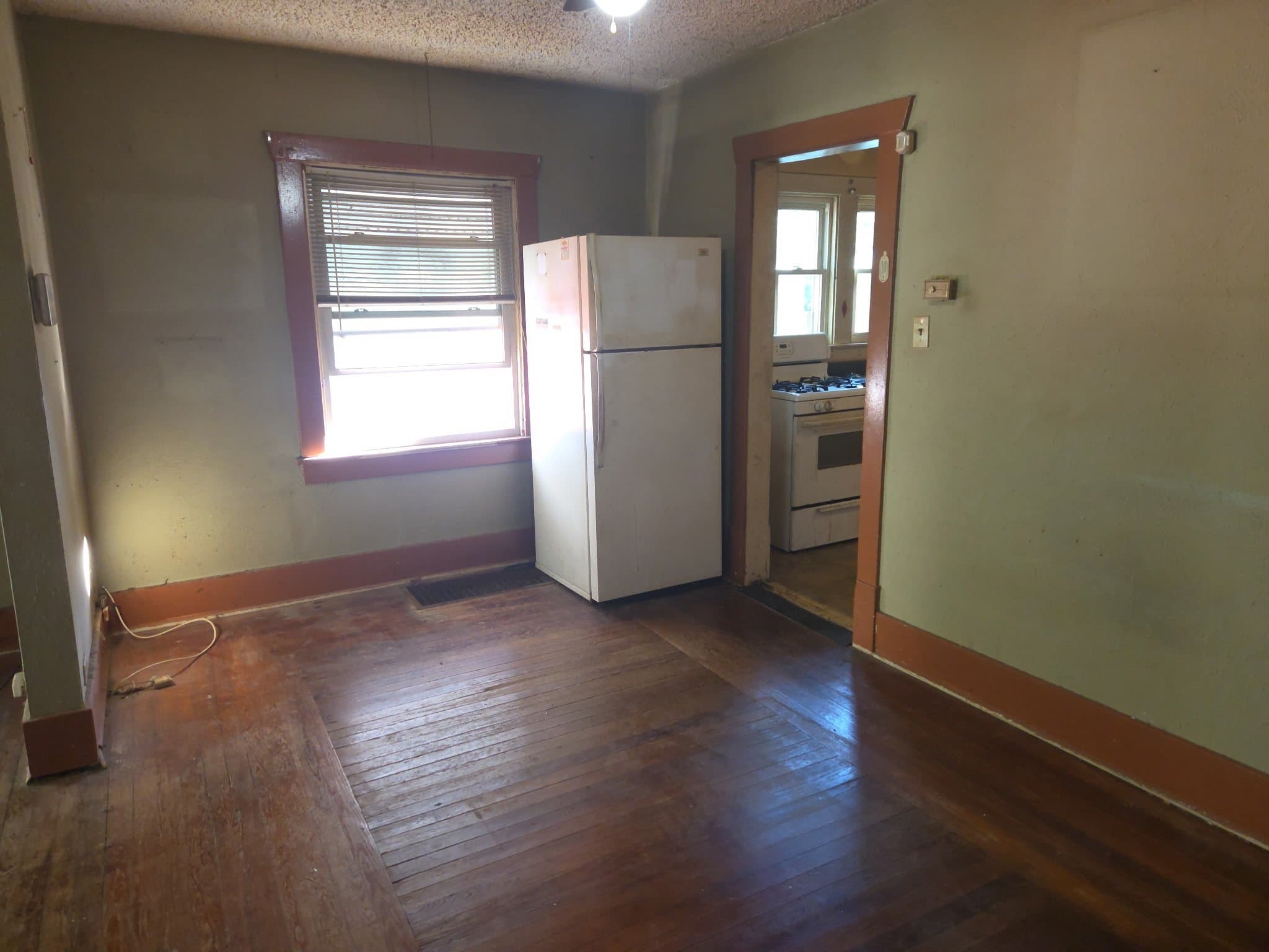 Decatur House: 2081 North College St.
