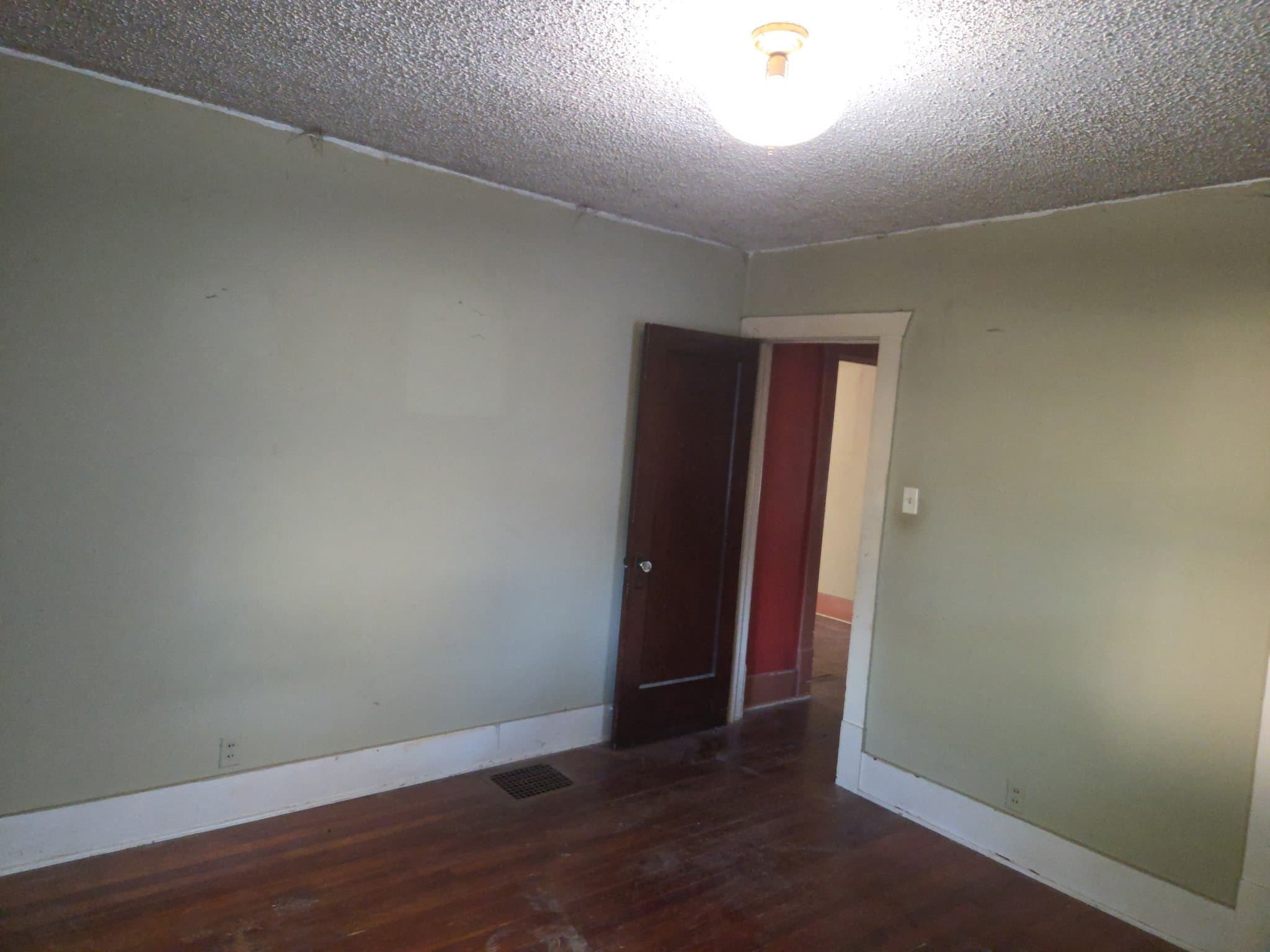 Decatur House: 2081 North College St.