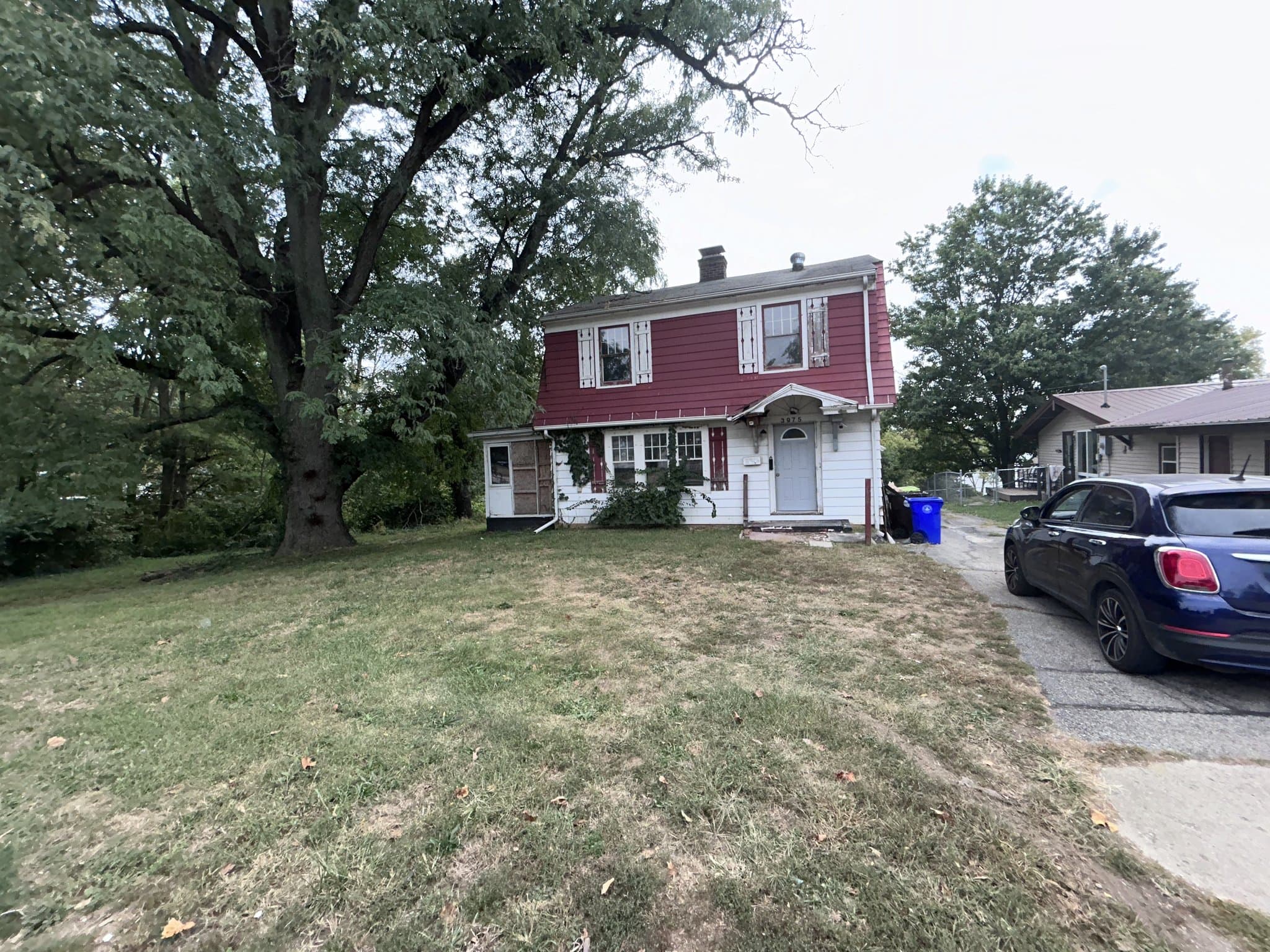 Decatur House: 3975 E William St