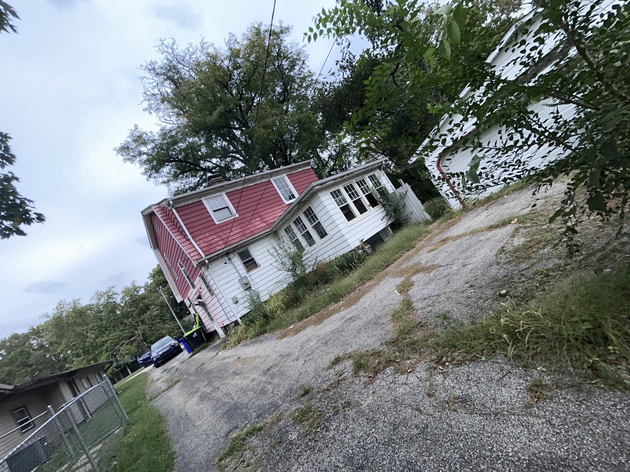 Decatur House: 3975 E William St