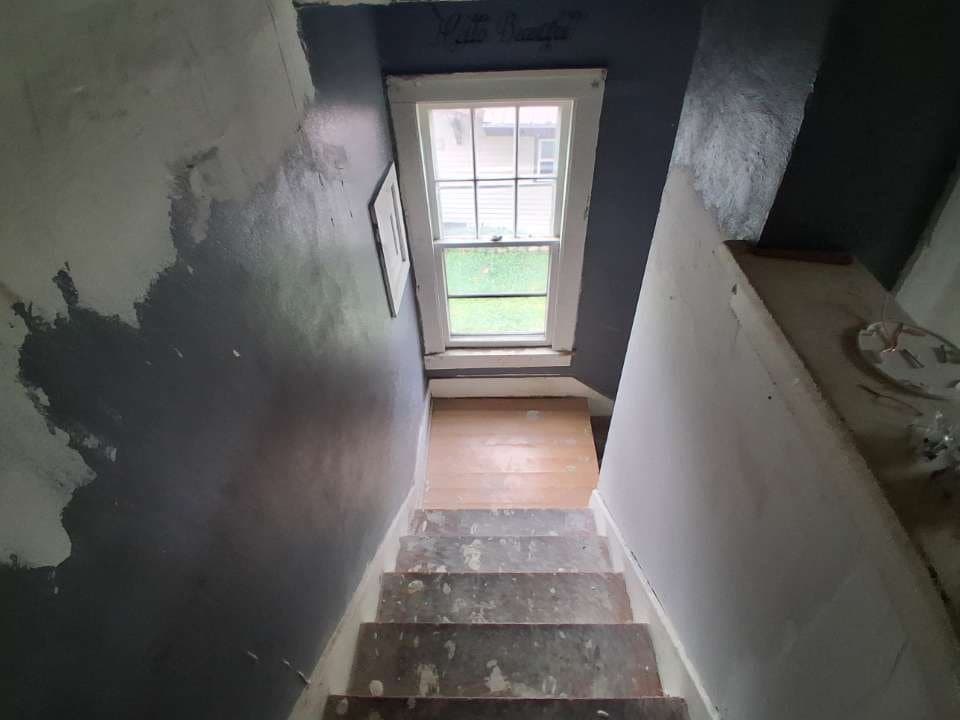 Decatur House: 3975 E William St