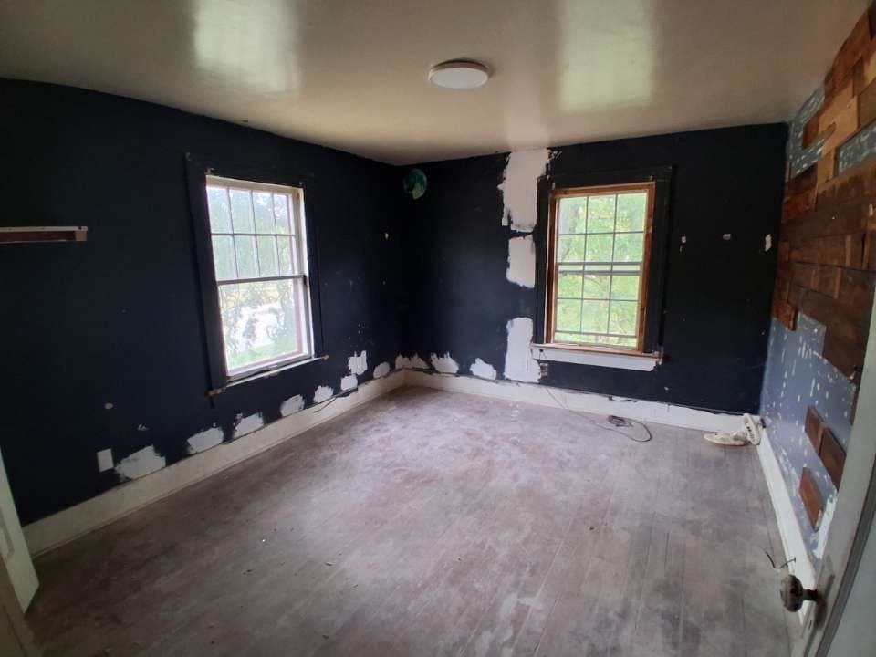 Decatur House: 3975 E William St