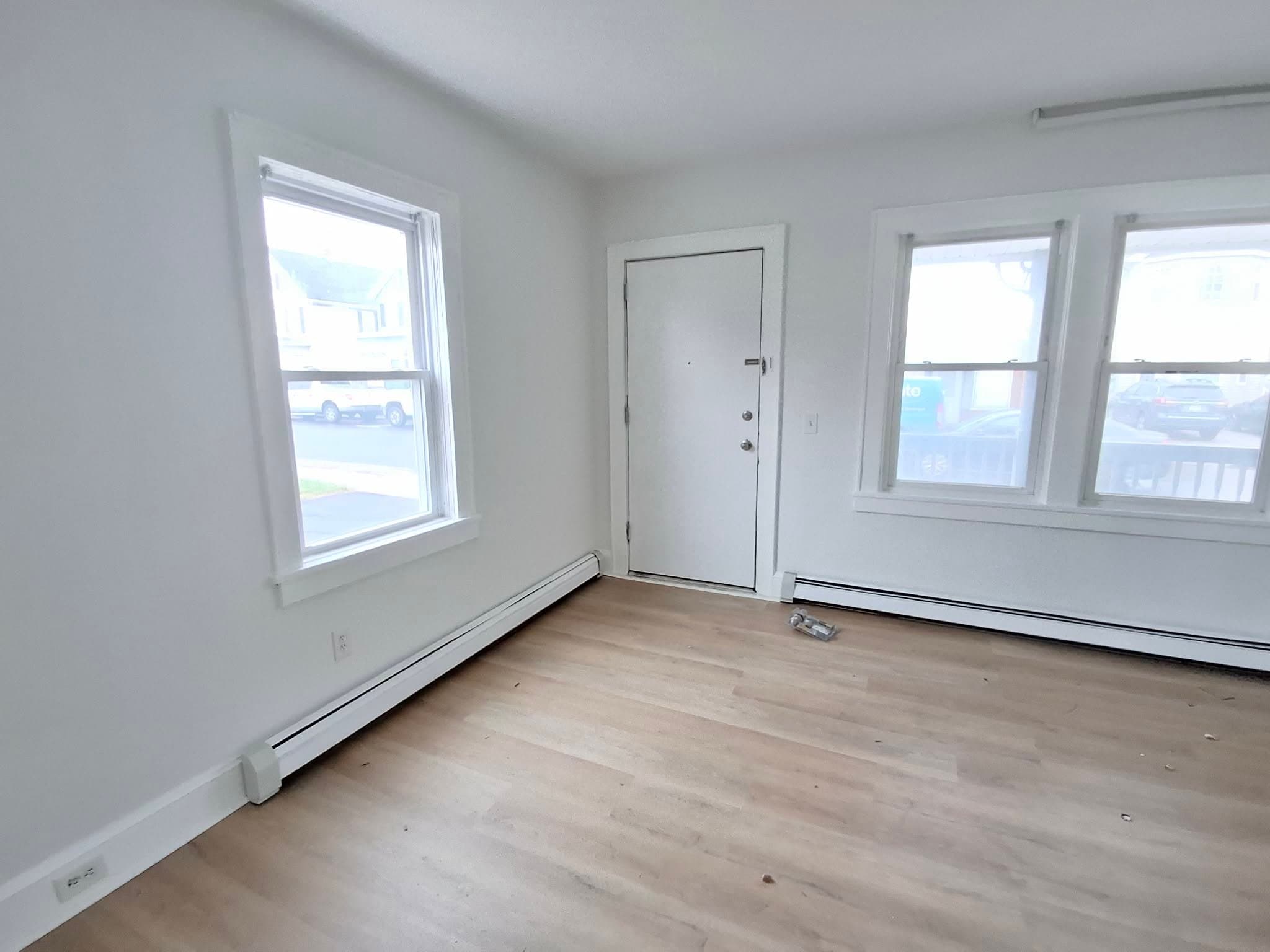 South River Apartment: 31 Obert St