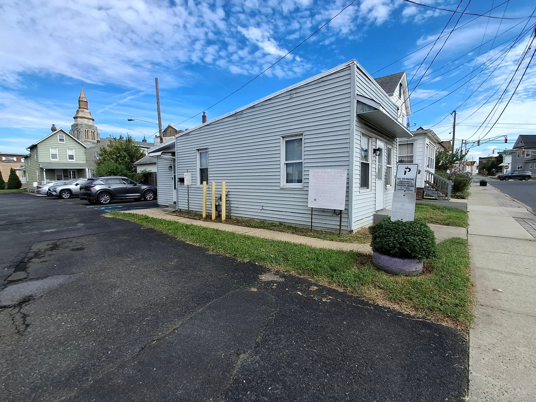 South River Apartment: 27A Obert St