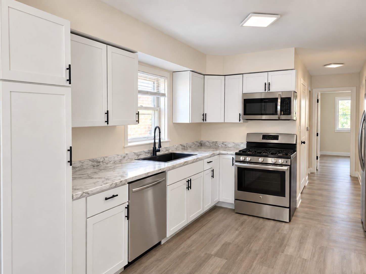 Chicago House: 9041 S Wallace Ave