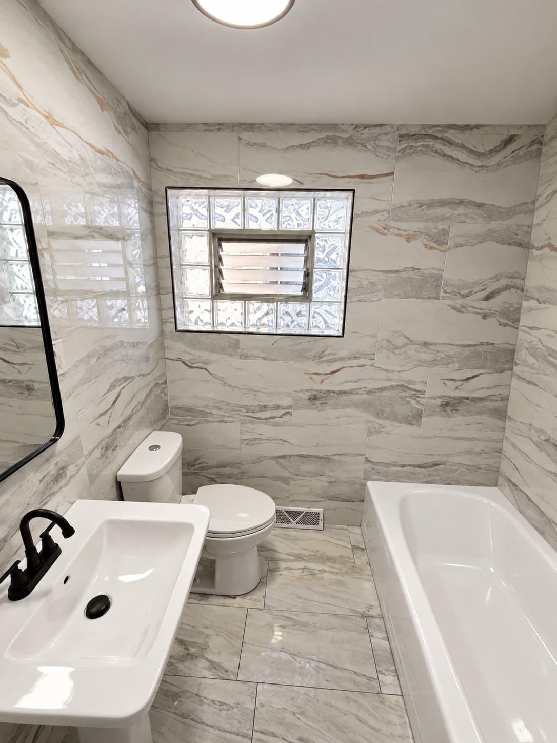 Chicago House: 9041 S Wallace Ave